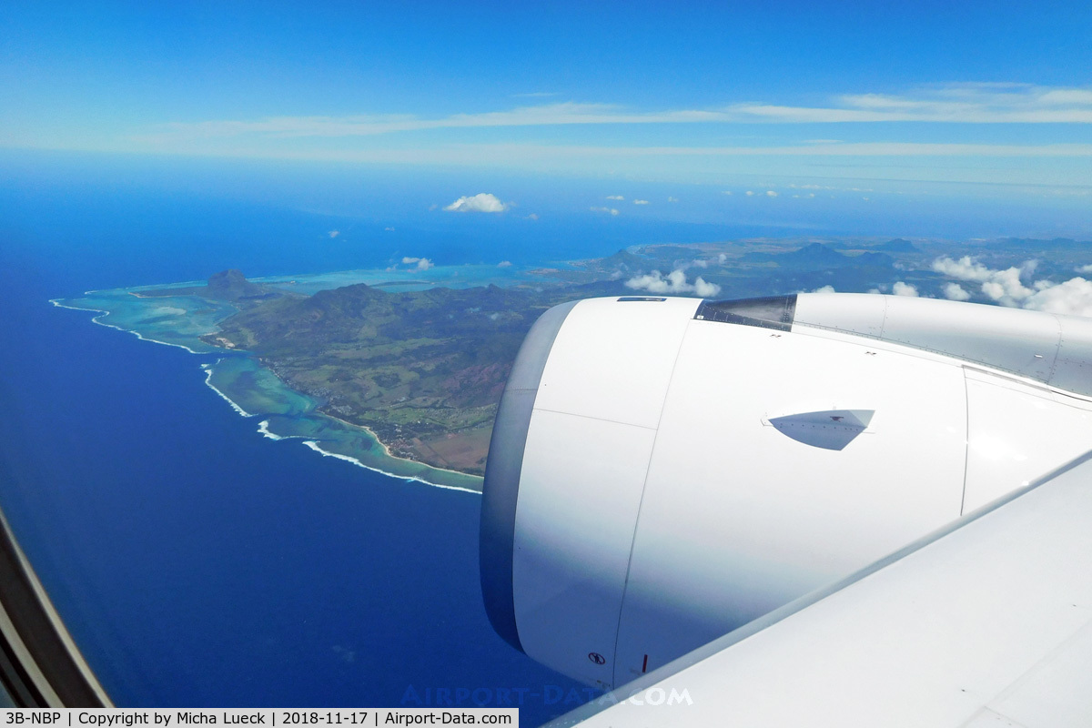 3B-NBP, 2017 Airbus A350-941 C/N 145, Passing the West tip of Mauritius (MRU-JNB)