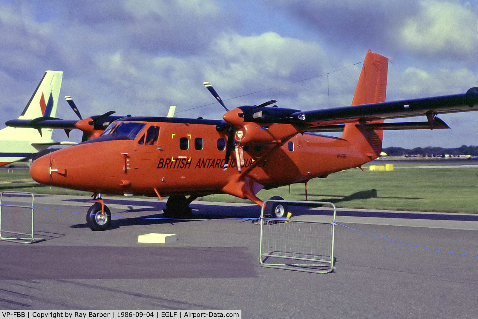 VP-FBB, 1982 De Havilland Canada DHC-6-300 Twin Otter C/N 783, VP-FBB   De Havilland Canada DHC-6-300 Twin Otter [783] (British Antarctic Survey) Farnborough~G @ 04/09/1986