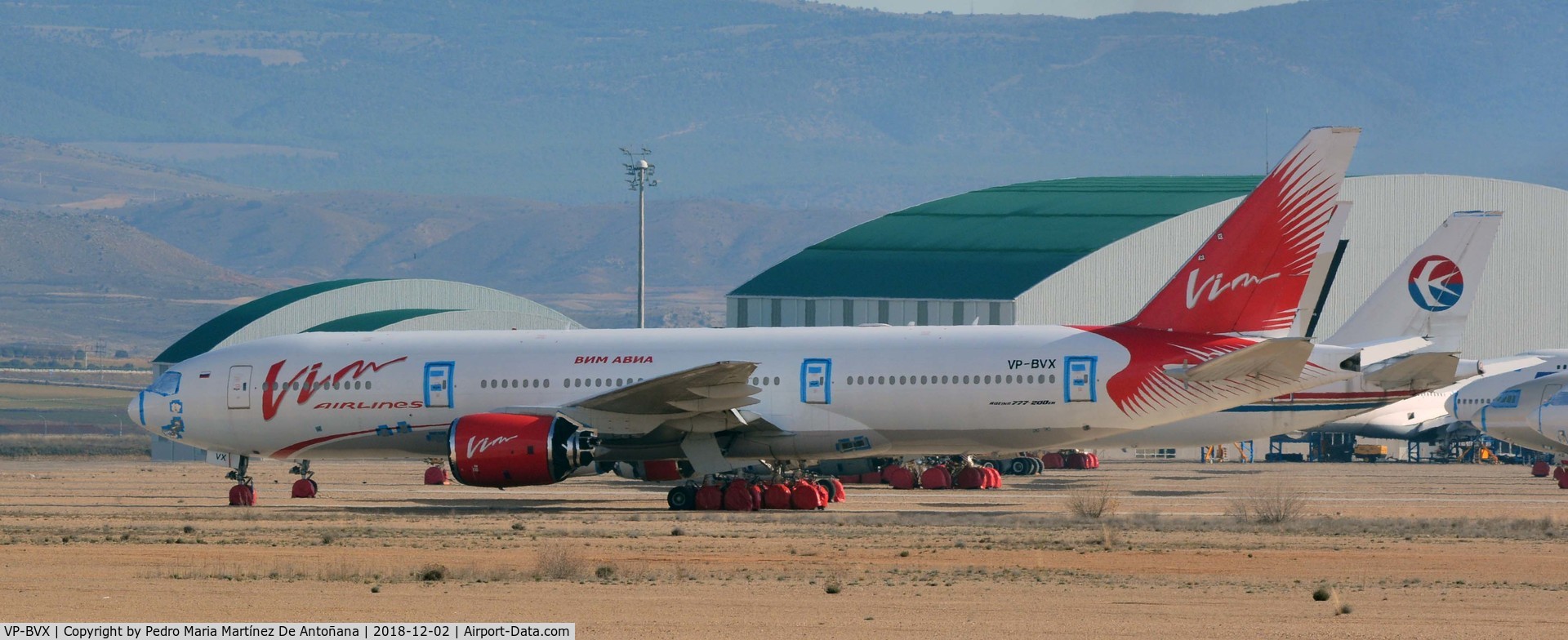 VP-BVX, 1998 Boeing 777-212/ER C/N 28514, Aeropuerto de Teruel-Plata - España