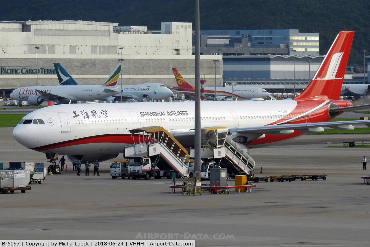 B-6097, 2007 Airbus A330-343X C/N 866, At Hong Kong