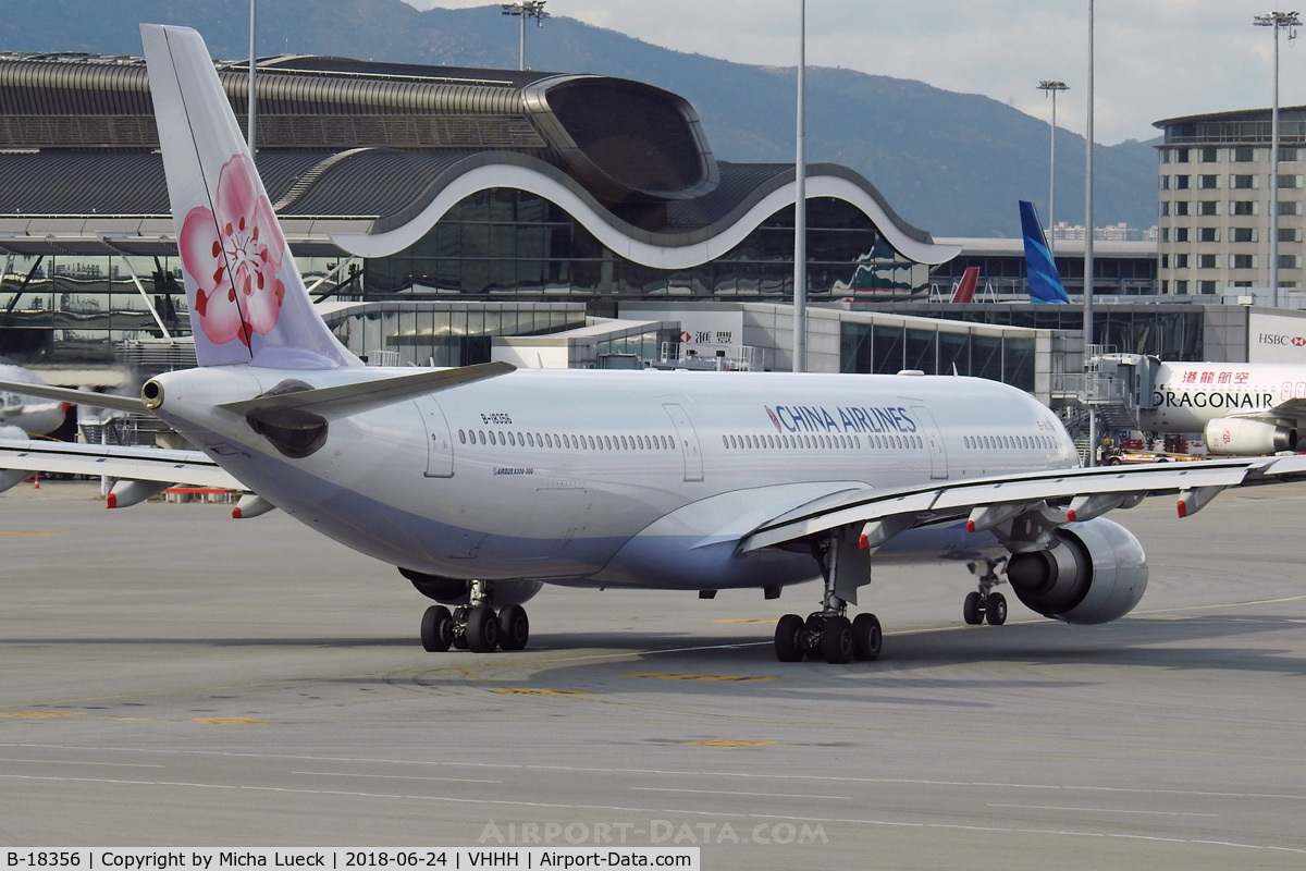 B-18356, 2011 Airbus A330-302 C/N 1272, At Hong Kong