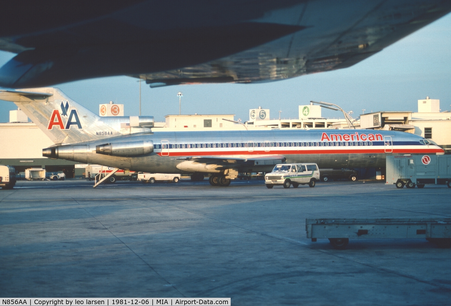 N856AA, 1976 Boeing 727-223 C/N 20997, Miami 6.12.1981