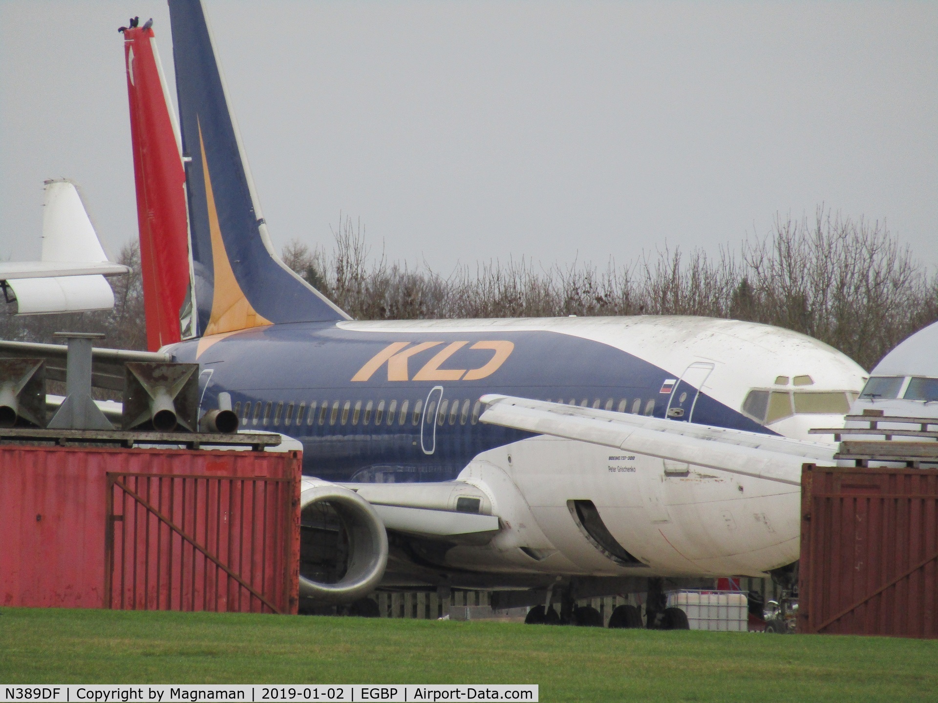 N389DF, 2005 Boeing 737-3M8 C/N 25017, at Kemble along with two other ex russian airliners for their fate