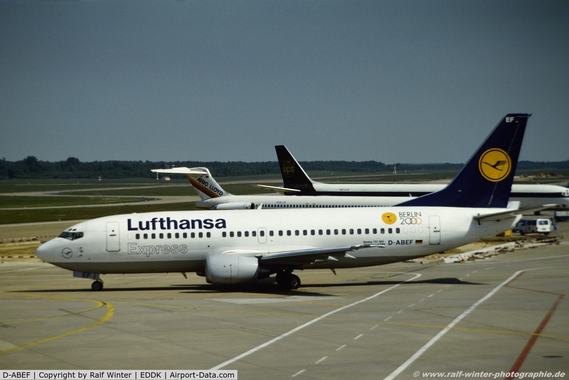 D-ABEF, 1991 Boeing 737-330 C/N 25217, Boeing 737-330 - LH DLH Lufthansa 'Weiden i.d. Oberpfalz' 'Olympia 2000' - 25217 - D-ABEF - 06.1993 - CGN