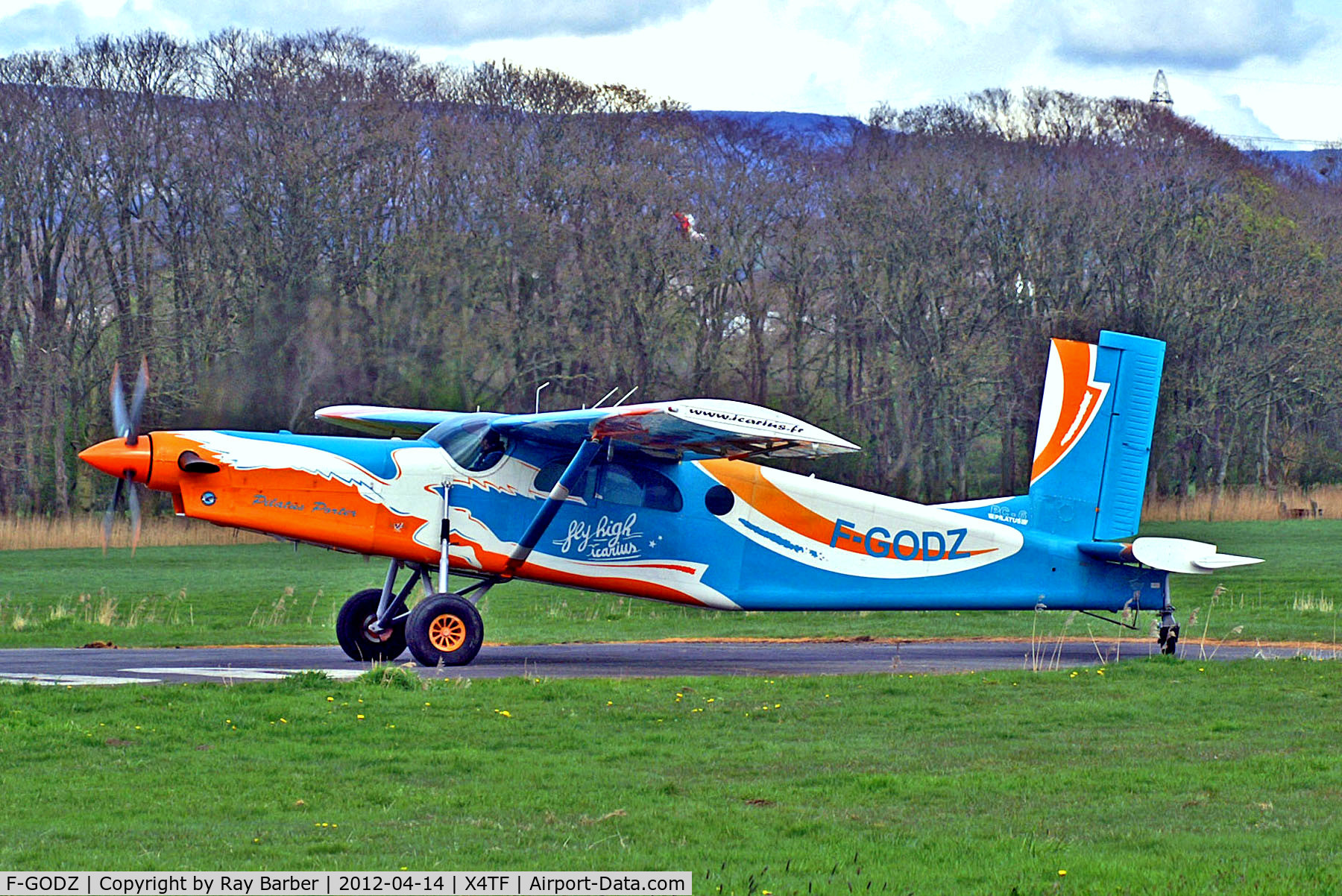 F-GODZ, Pilatus PC-6/B2-H2 C/N 340, F-GODZ   Pilatus PC-6/B2-H2 Turbo Porter [340] (Black Knight Parachute Centre) Cockerham, Lancs-Rossall Field, Tarn Farm~G 14/04/2012