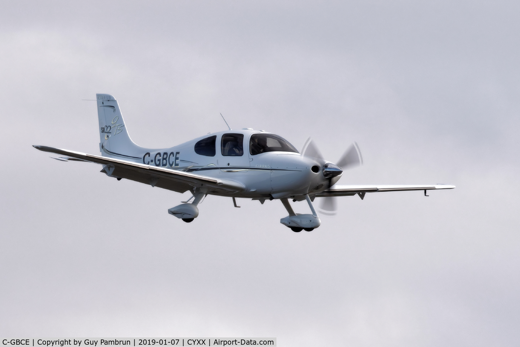 C-GBCE, 2006 Cirrus SR22 GTS C/N 2197, Landing