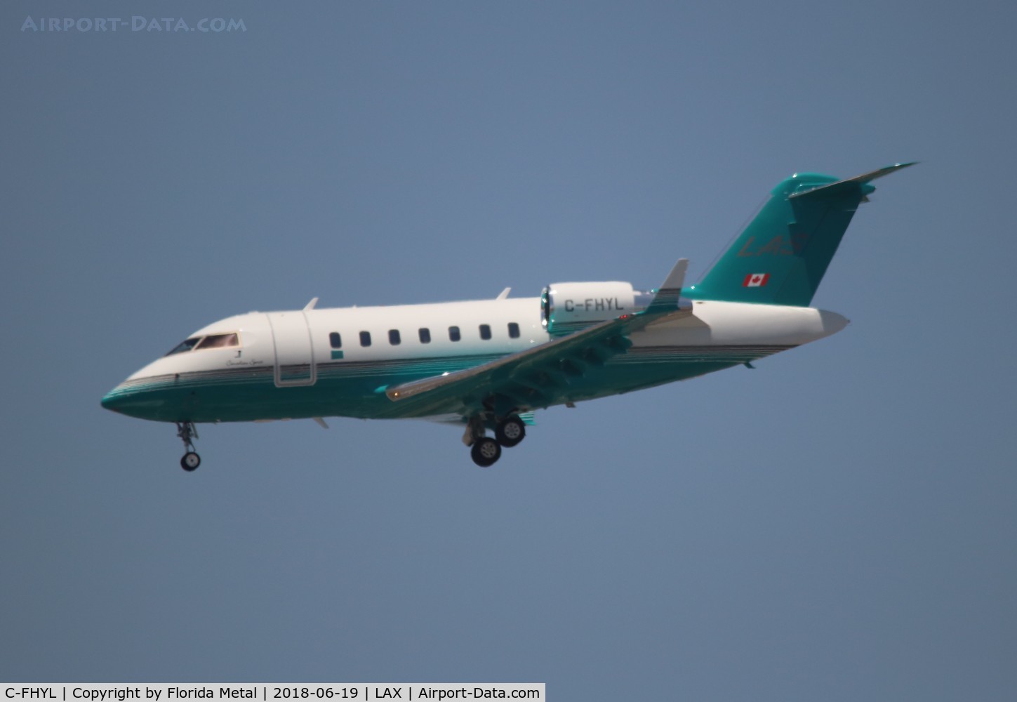 C-FHYL, 2001 Bombardier Challenger 604 (CL-600-2B16) C/N 5506, Challenger 604