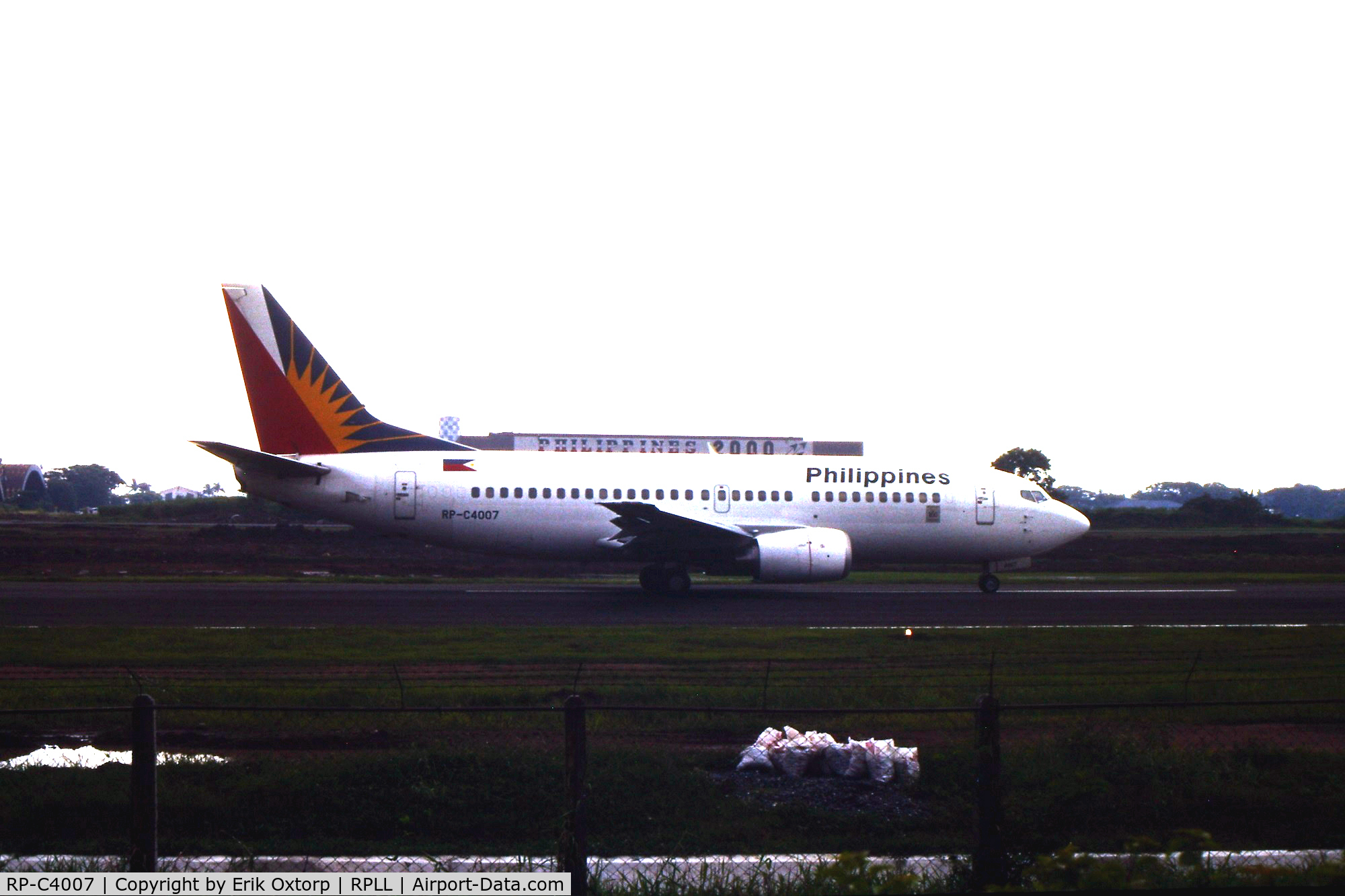 RP-C4007, 1993 Boeing 737-3Y0 C/N 25996, RP-C4007 in MNL