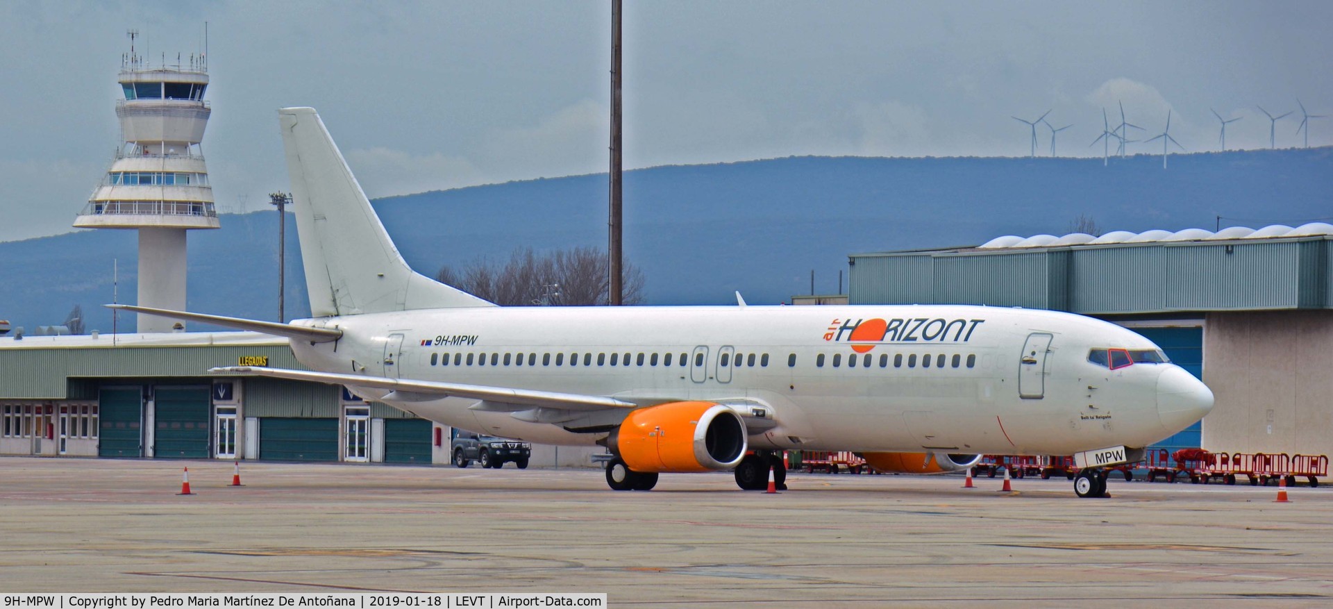 9H-MPW, 1991 Boeing 737-484 C/N 25417, Foronda - Vitoria-Gasteiz - Euskadi - España