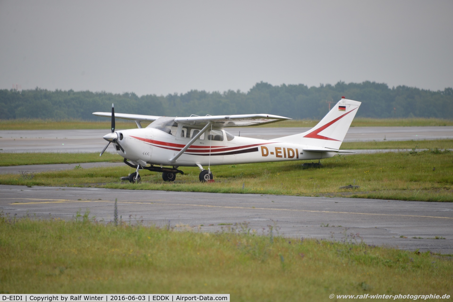 D-EIDI, Cessna 182F Skylane Skylane C/N 18254782, Cessna 182F Skylane - Private - 18254782 - D-EIDI - 03.06.2016 - CGN