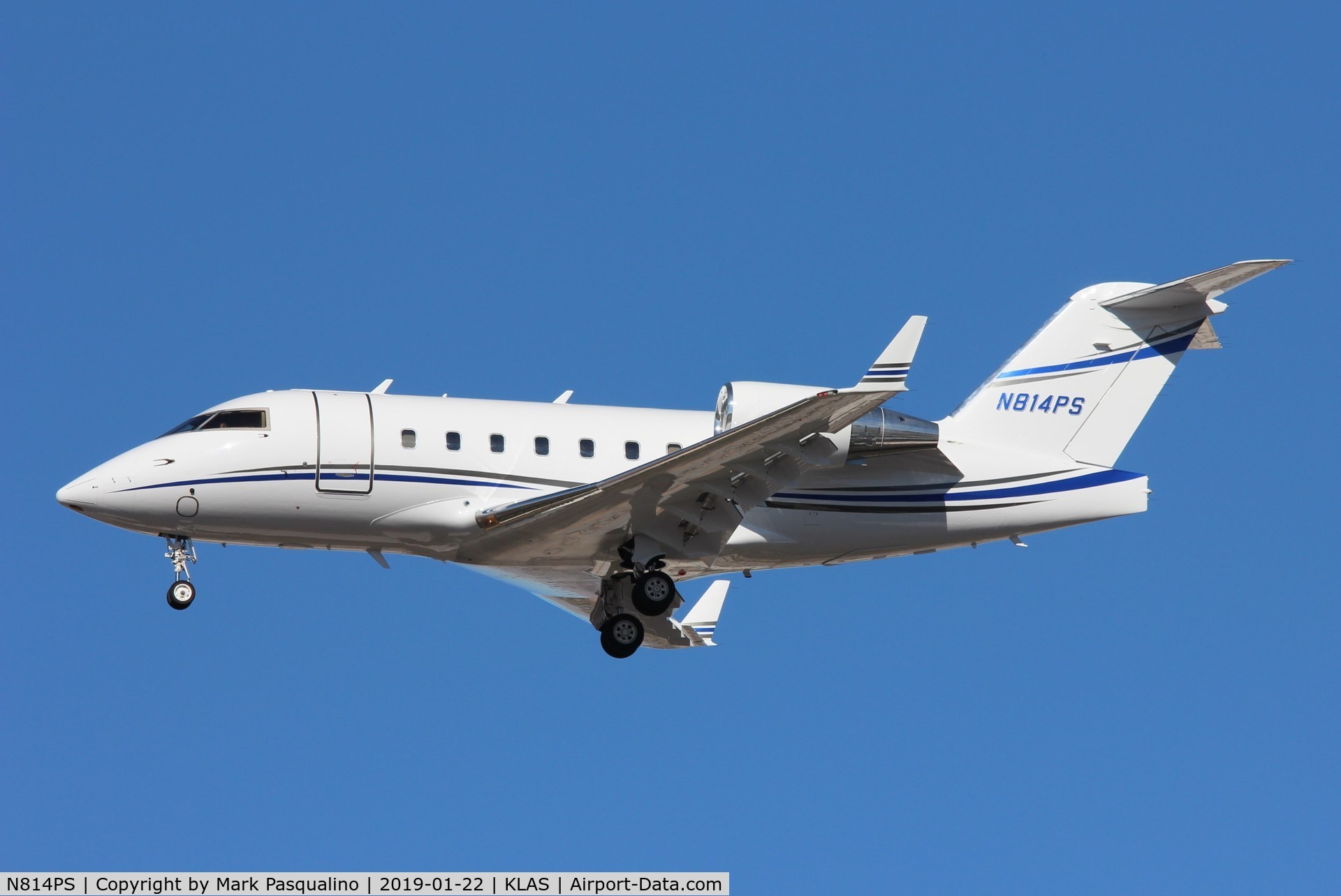 N814PS, 2002 Bombardier Challenger 604 (CL-600-2B16) C/N 5544, Challenger 604