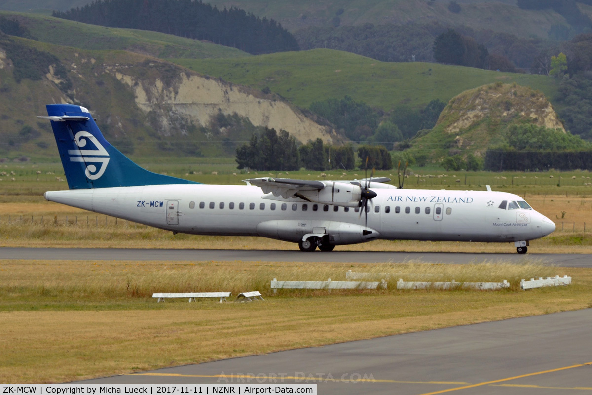 ZK-MCW, 2000 ATR 72-212A C/N 646, At Napier/Hastings