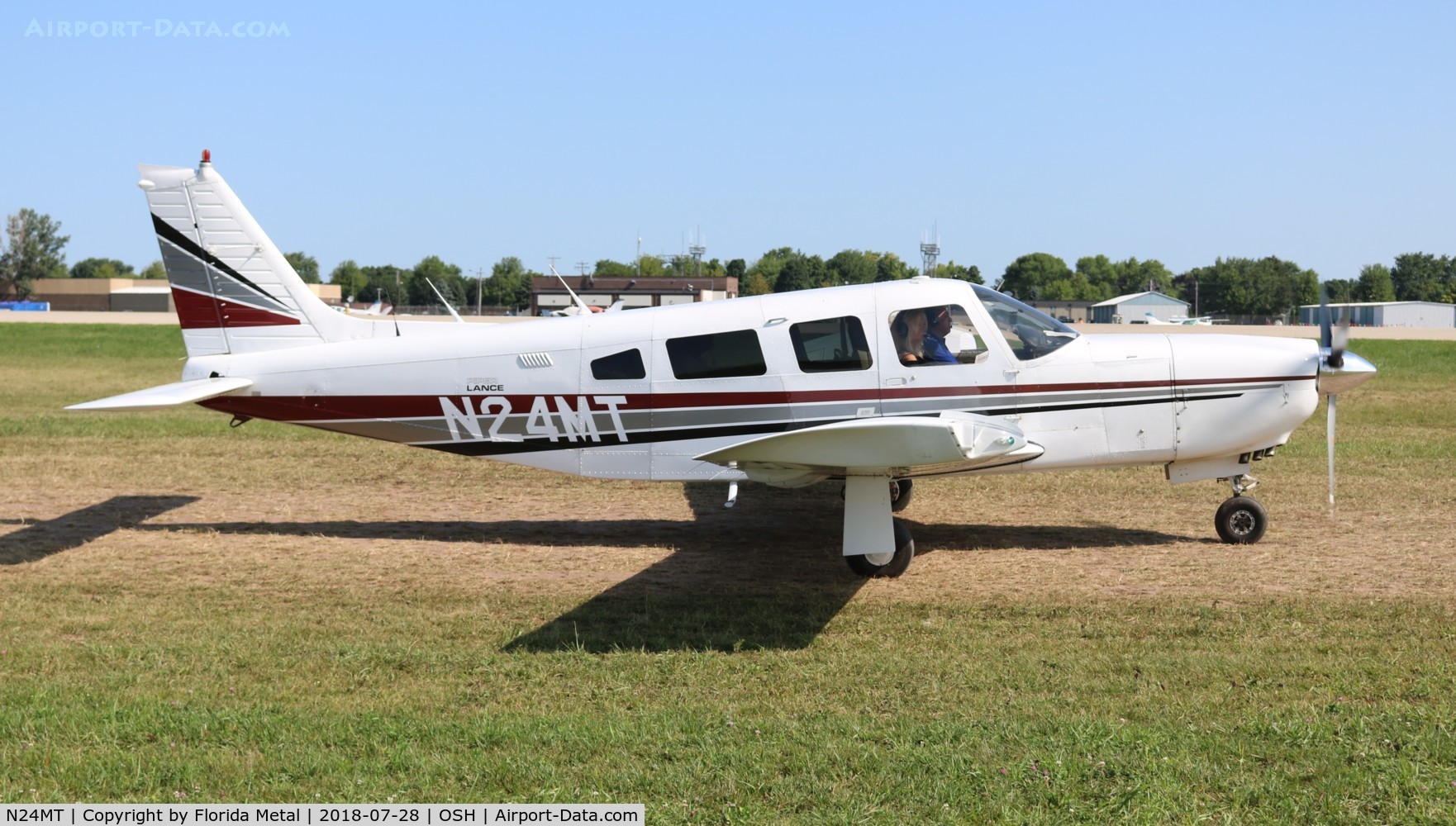 N24MT, Piper PA-32R-300 Cherokee Lance C/N 32R-7780523, PA-32R-300
