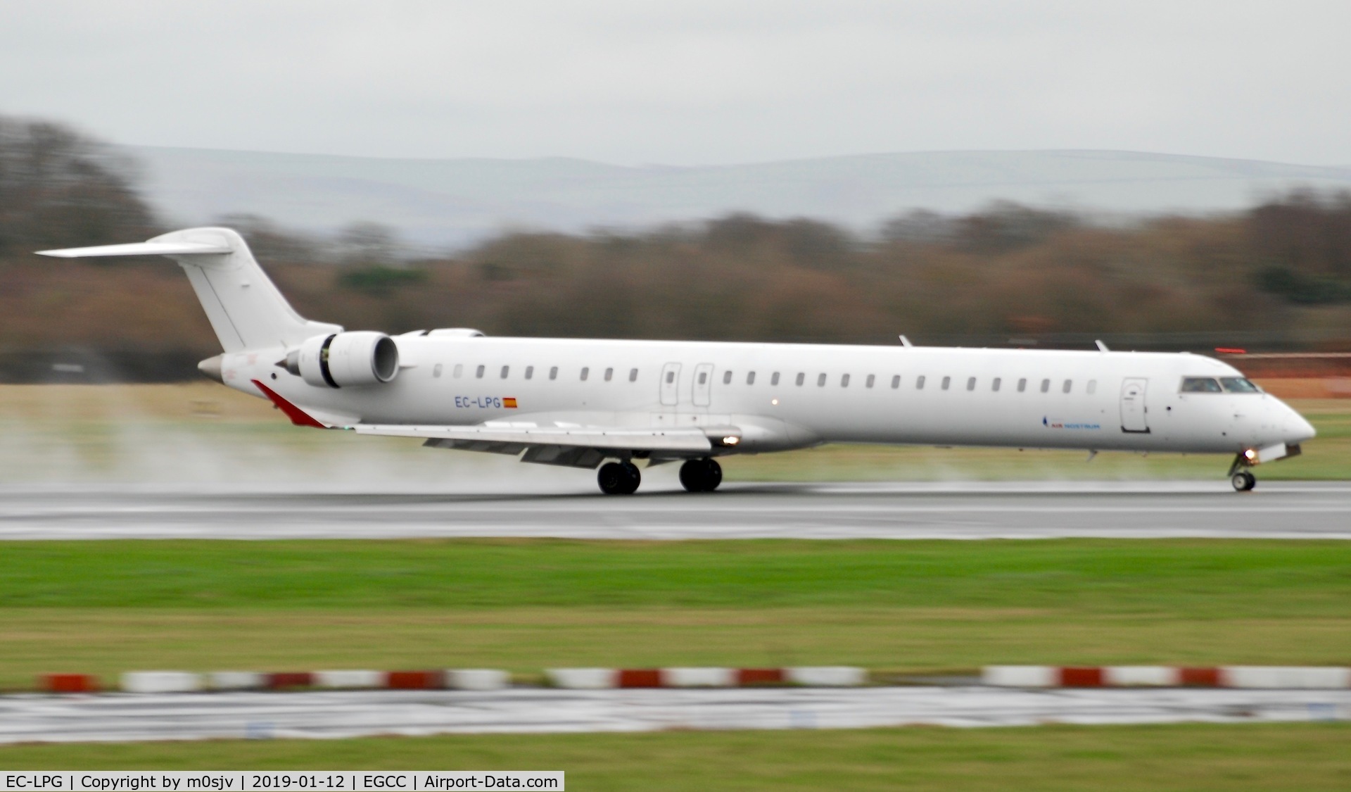 EC-LPG, 2011 Bombardier CRJ-1000ER NG (CL-600-2E25) C/N 19021, Taken From RVP on a Cold and Damp Saturday