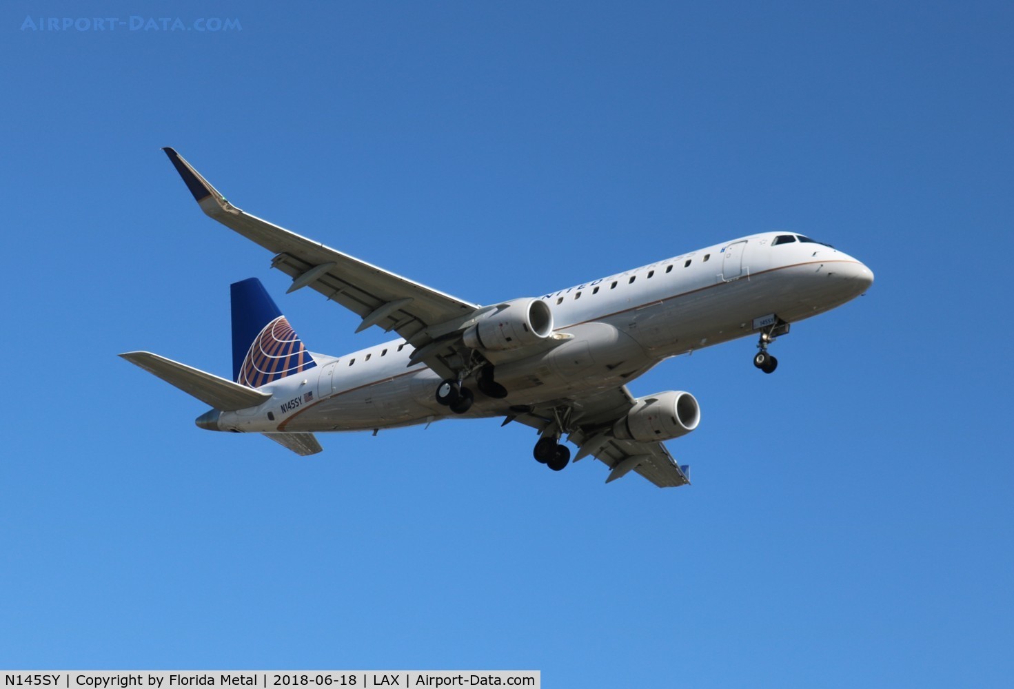 N145SY, 2015 Embraer 175LR (ERJ-170-200LR) C/N 17000484, United Express
