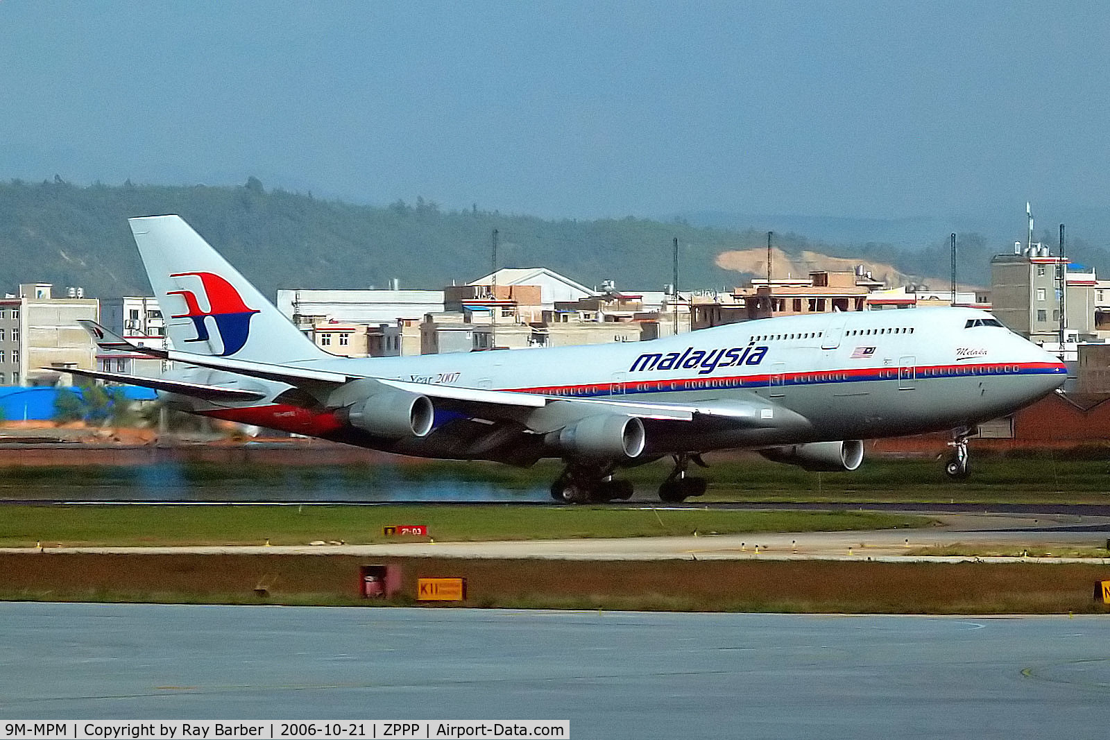 9M-MPM, 1998 Boeing 747-4H6 C/N 28435, 9M-MPM   Boeing 747-4H6 [28435] (Malaysia Airlines) Kunming-Wujiaba~B 21/10/2006