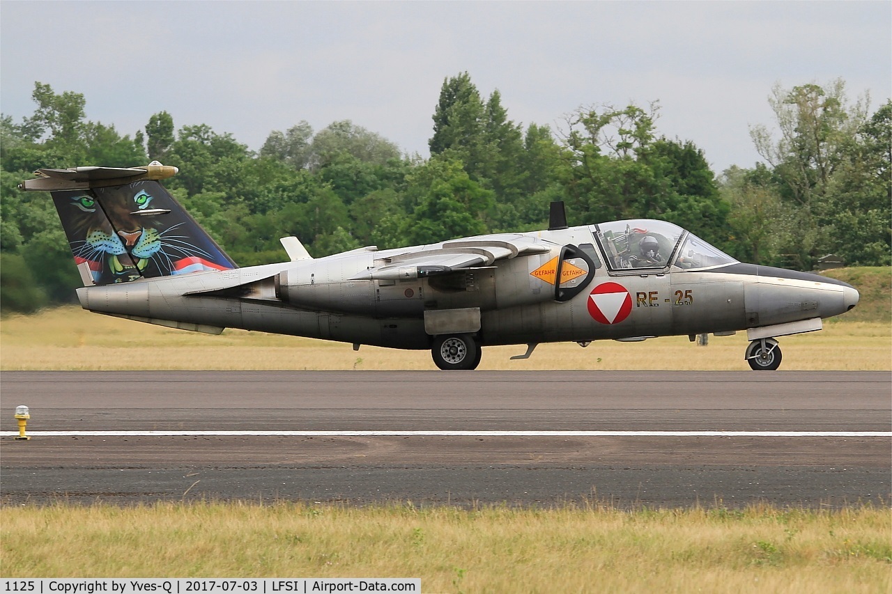 1125, Saab 105OE C/N 105425, Saab 105OE, Taxiing rwy 29, St Dizier-Robinson Air Base 113 (LFSI)