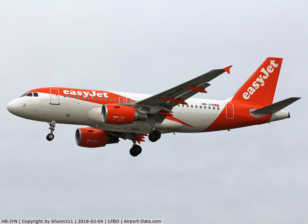 HB-JYN, 2011 Airbus A319-111 C/N 4640, Landing rwy 32L in new c/s