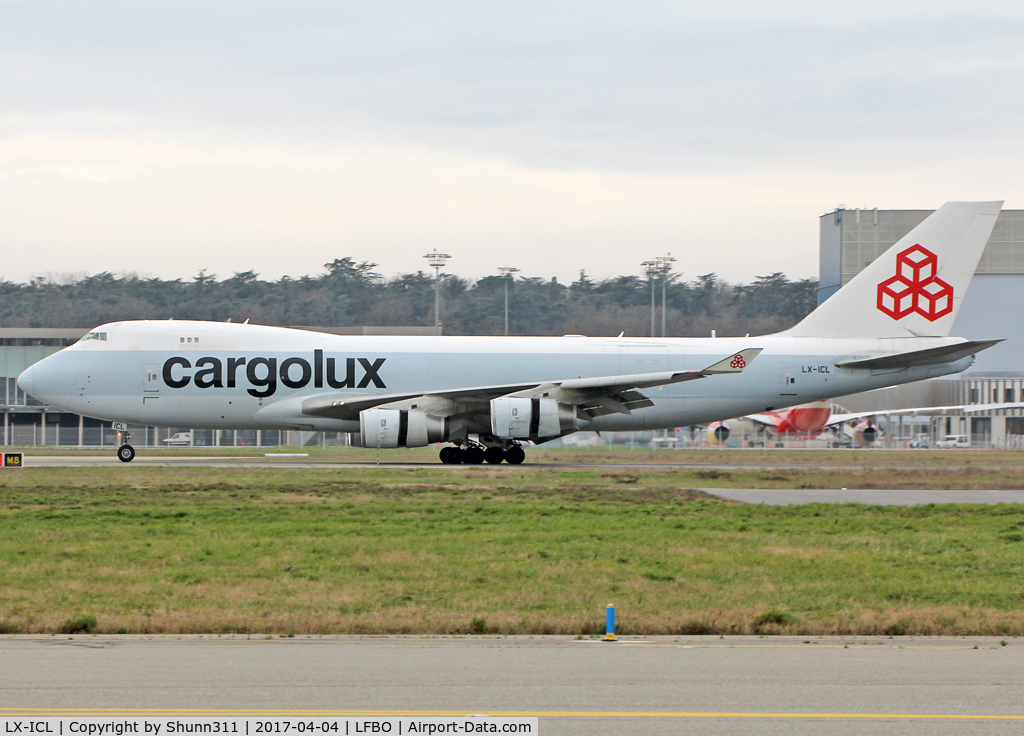 LX-ICL, 2001 Boeing 747-467F/SCD C/N 30805, Landing rwy 14R in basic Cathay Pacific c/s