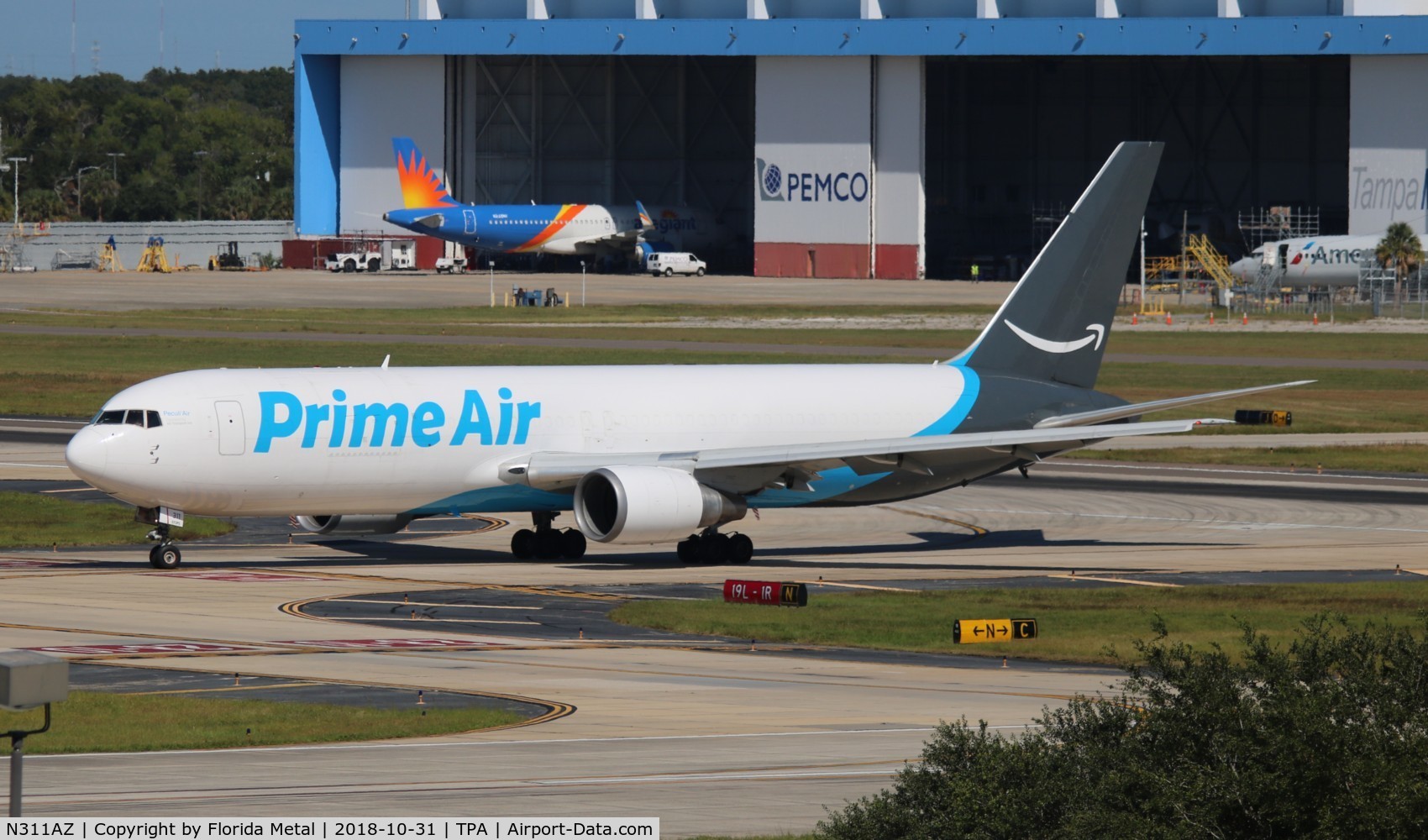 N311AZ, 1991 Boeing 767-338 C/N 25316, Amazon