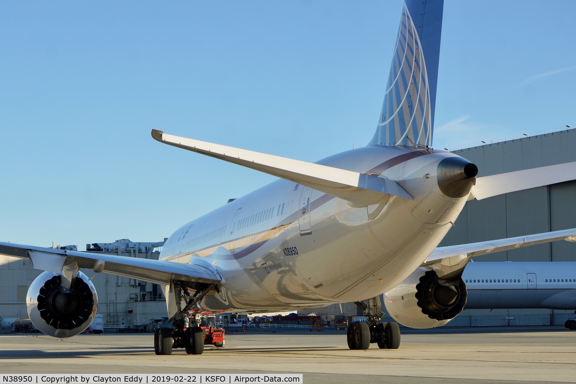 N38950, 2014 Boeing 787-9 Dreamliner Dreamliner C/N 36401, SFO 2019.