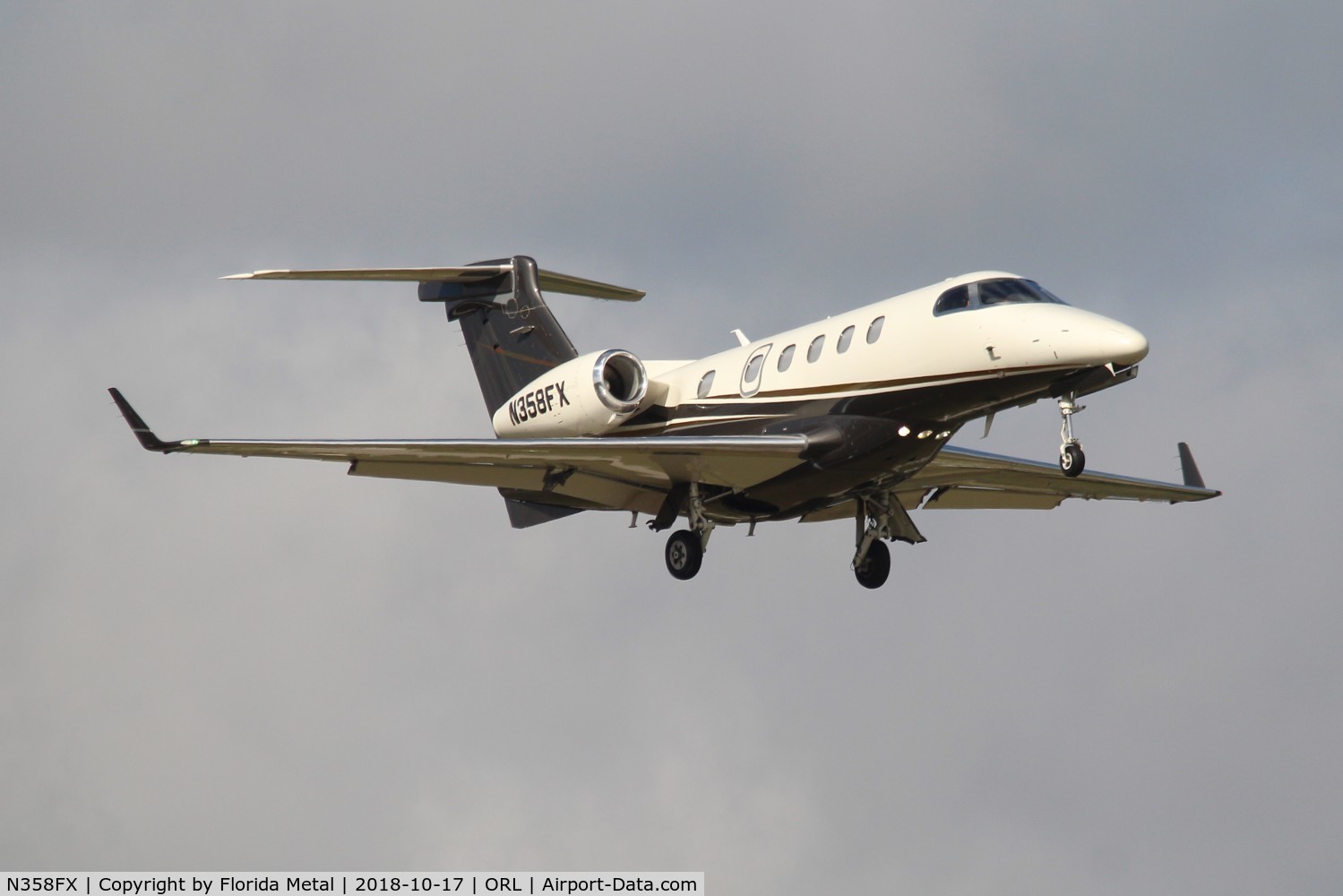 N358FX, 2014 Embraer EMB-505 Phenom 300 C/N 50500171, Flight Options