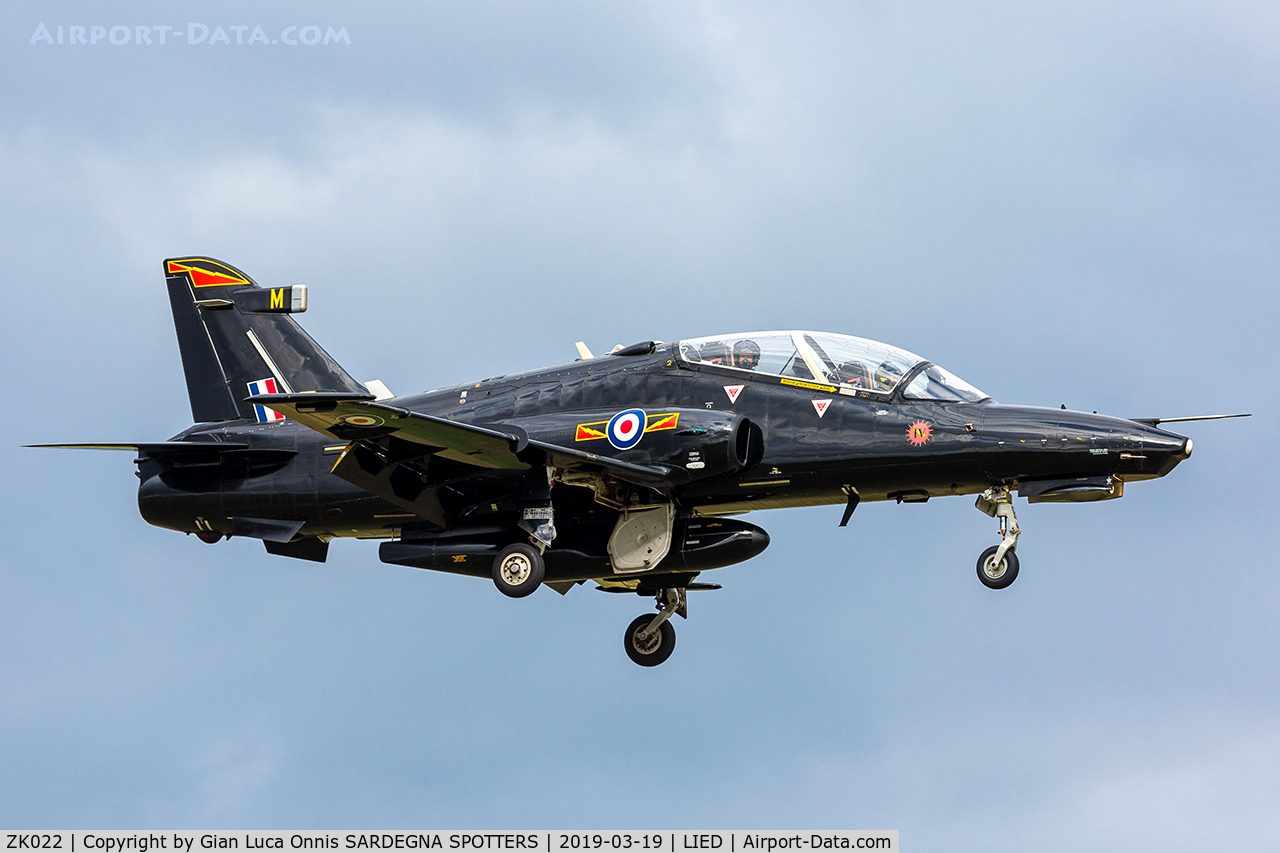 ZK022, 2009 British Aerospace Hawk T2 C/N RT013/1251, LANDING 17R