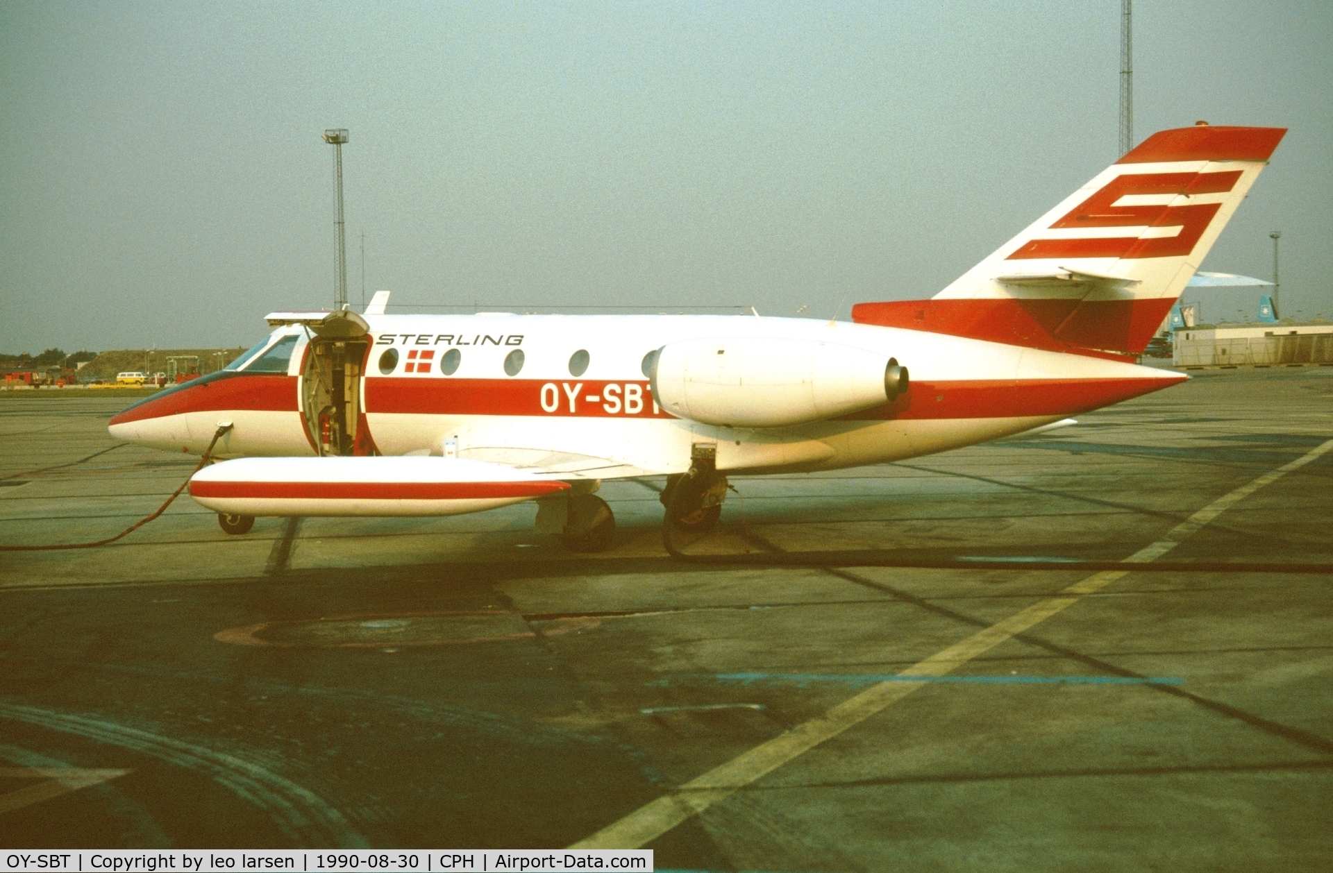 OY-SBT, 1976 Aerospatiale SN-601 Corvette C/N 33, Copenhagen 30.8.1990
