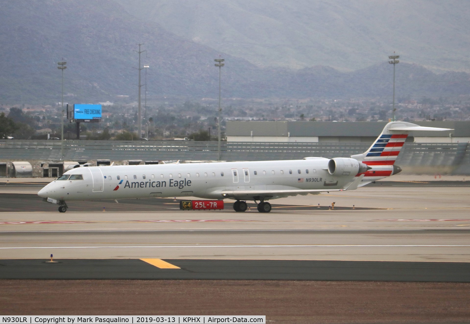 N930LR, 2005 Bombardier CRJ-900ER (CL-600-2D24) C/N 15030, CL-600-2D24