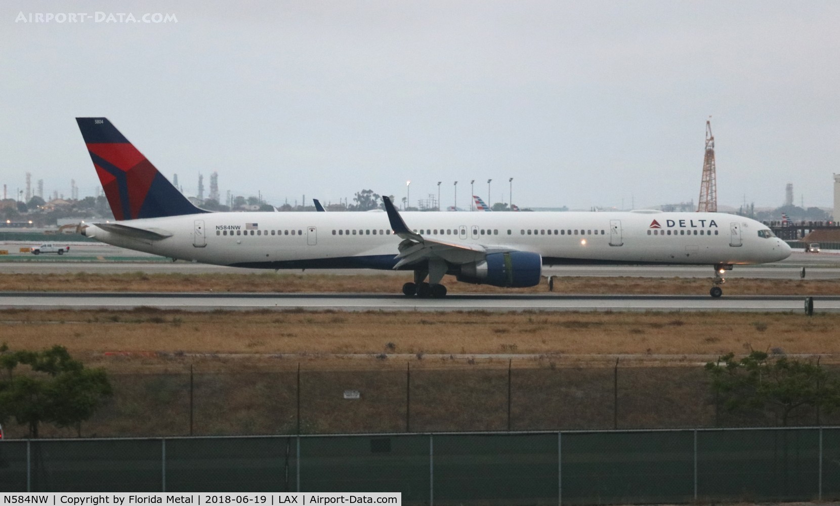 N584NW, 2002 Boeing 757-351 C/N 32984, Delta