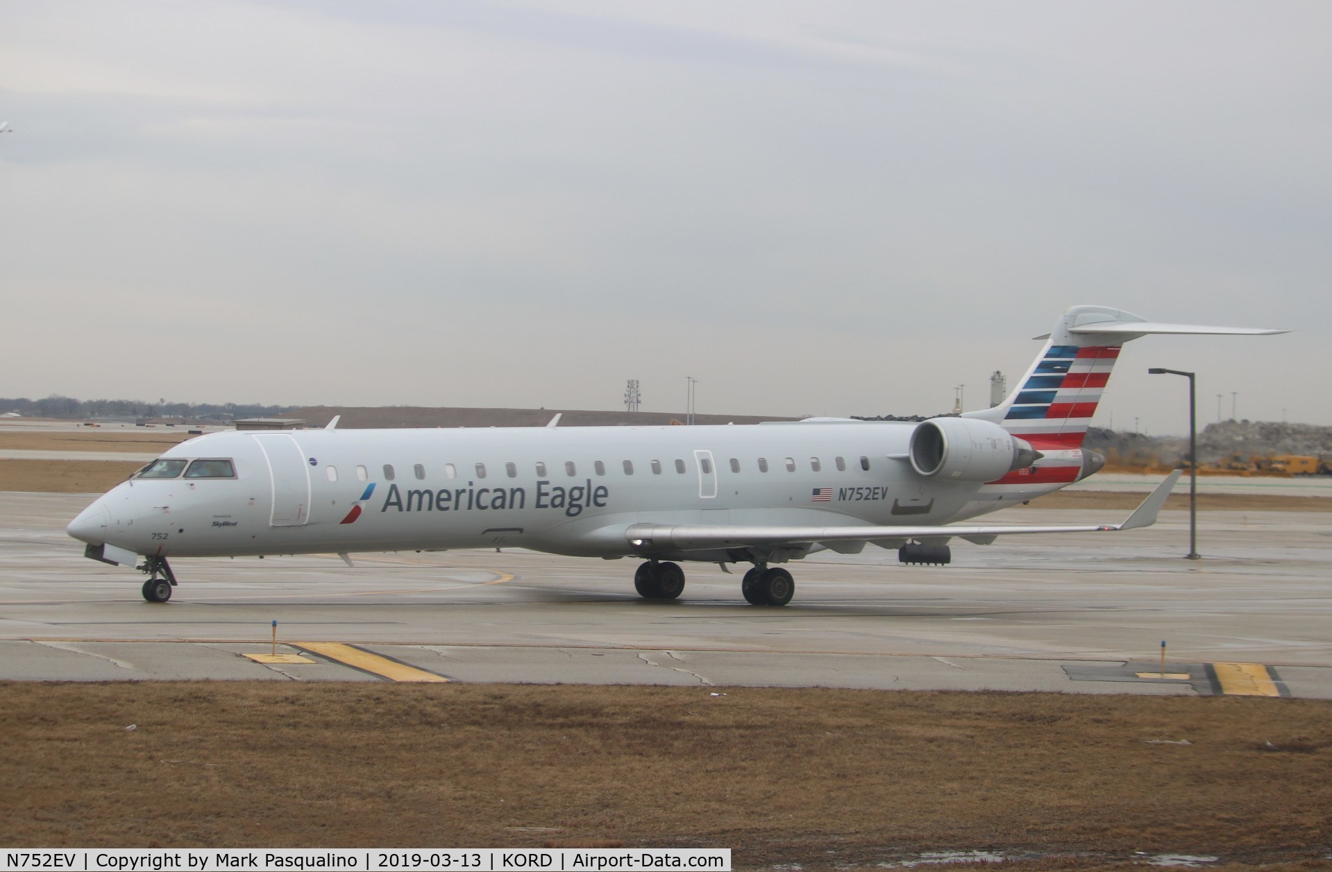 N752EV, Bombardier CRJ-701 (CL-600-2C10) Regional Jet C/N 10166, CL-600-2C10