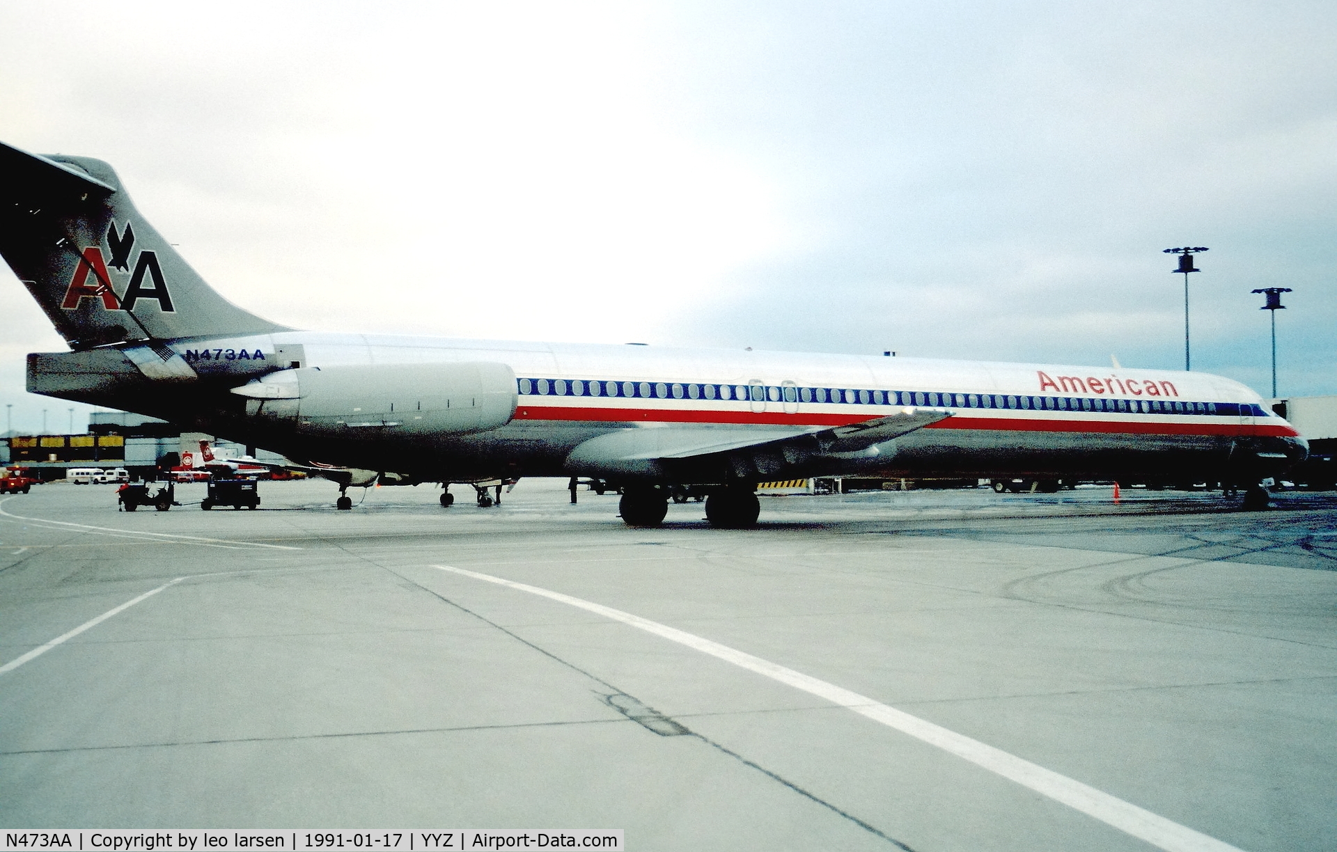 N473AA, 1988 McDonnell Douglas MD-82 (DC-9-82) C/N 49648, Toronto 17.1.1991