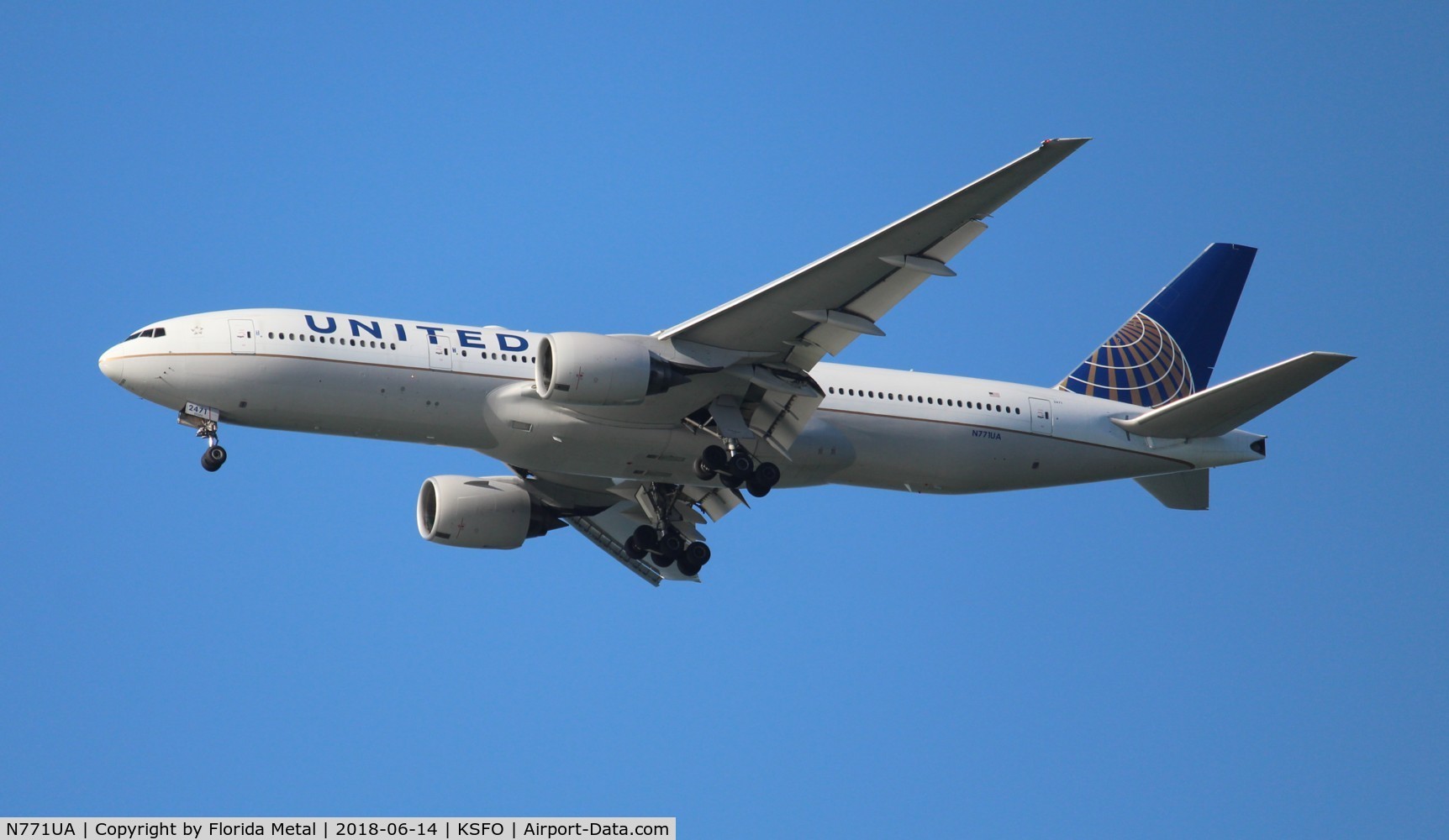 N771UA, 1995 Boeing 777-222 C/N 26932, United