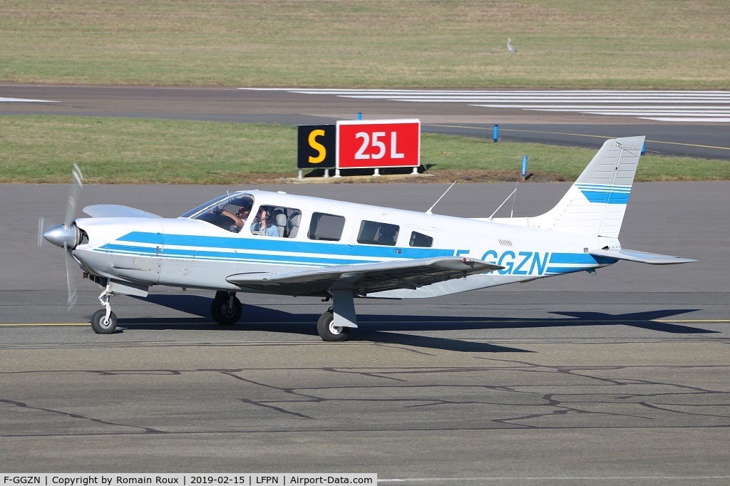 F-GGZN, Piper PA-32R-301 Saratoga SP C/N 32R-8313030, Taxiing