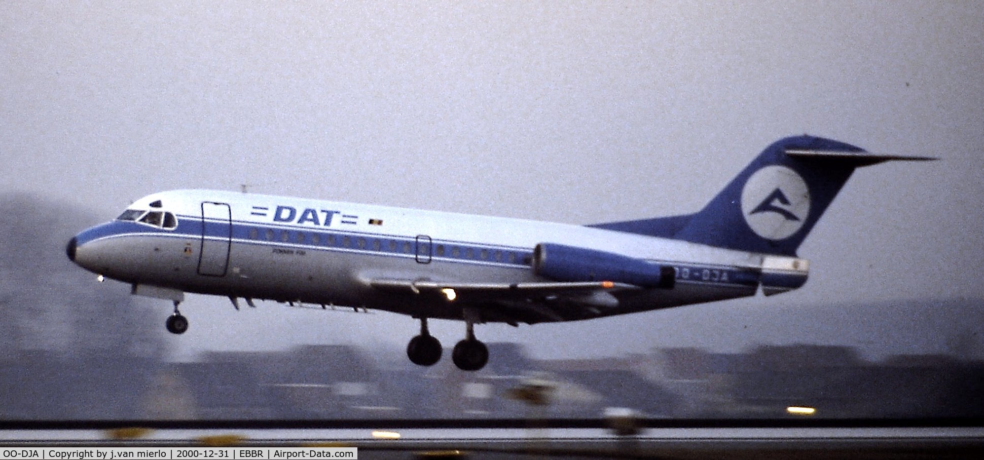 OO-DJA, 1980 Fokker F.28-3000 Fellowship C/N 11163, Landing 25L at Brussels
