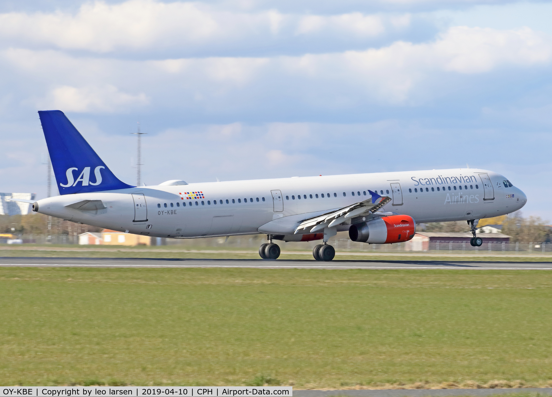 OY-KBE, 2002 Airbus A321-232 C/N 1798, Copenhagen 10.4.2019