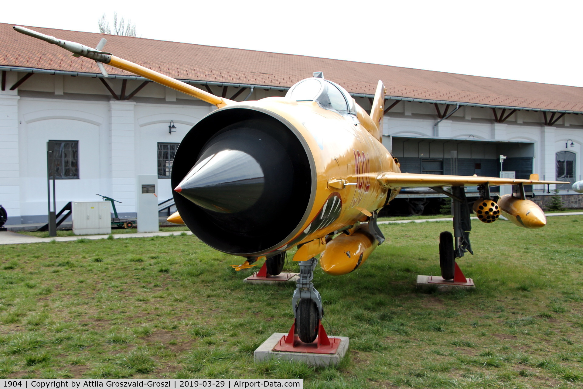 1904, 1978 Mikoyan-Gurevich MiG-21bis C/N 75061904, RepTár. Szolnok aviation history museum, Hungary