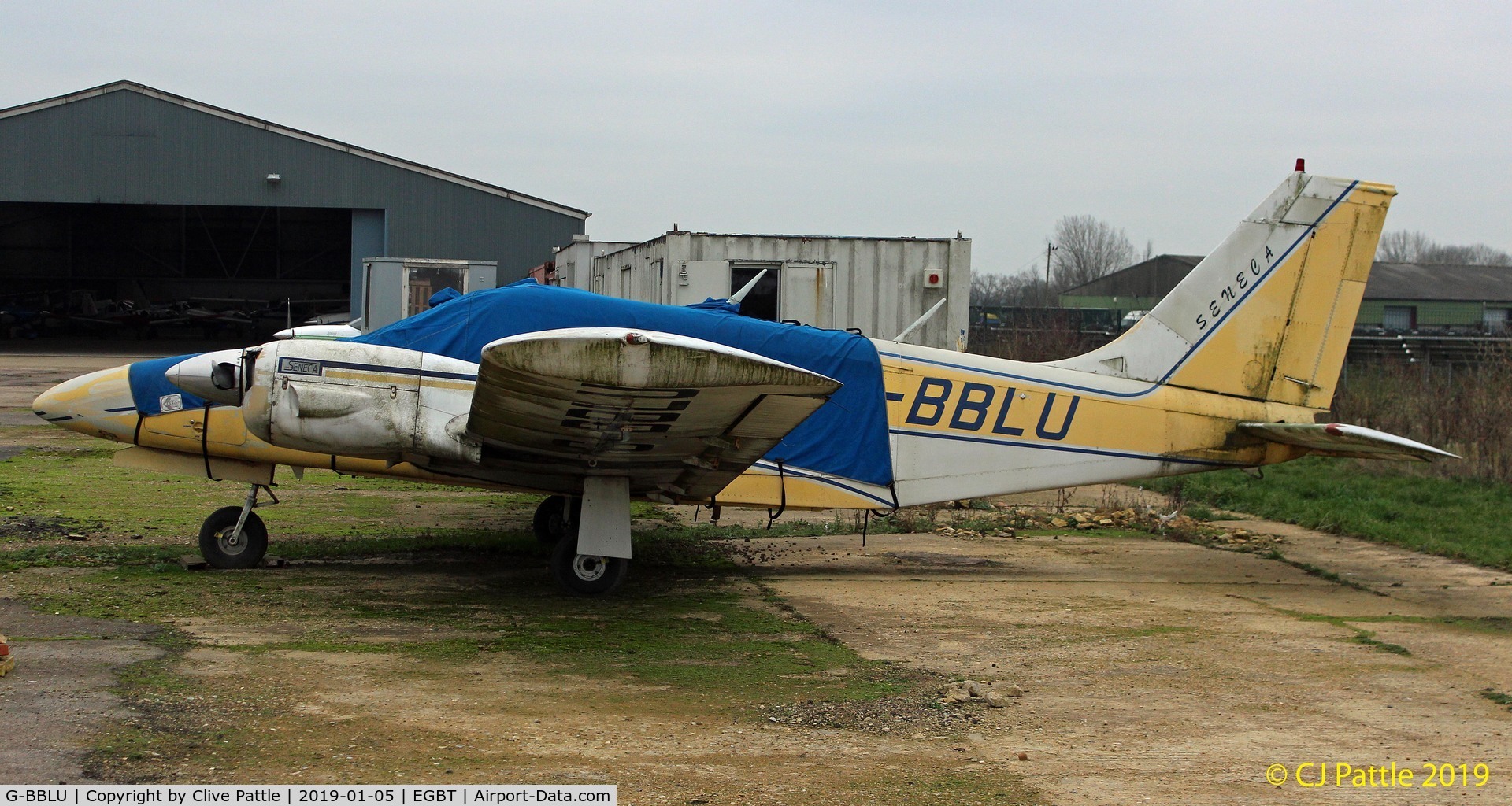 G-BBLU, 1973 Piper PA-34-200 Seneca C/N 34-7350271, Semi derelict @ Turweston