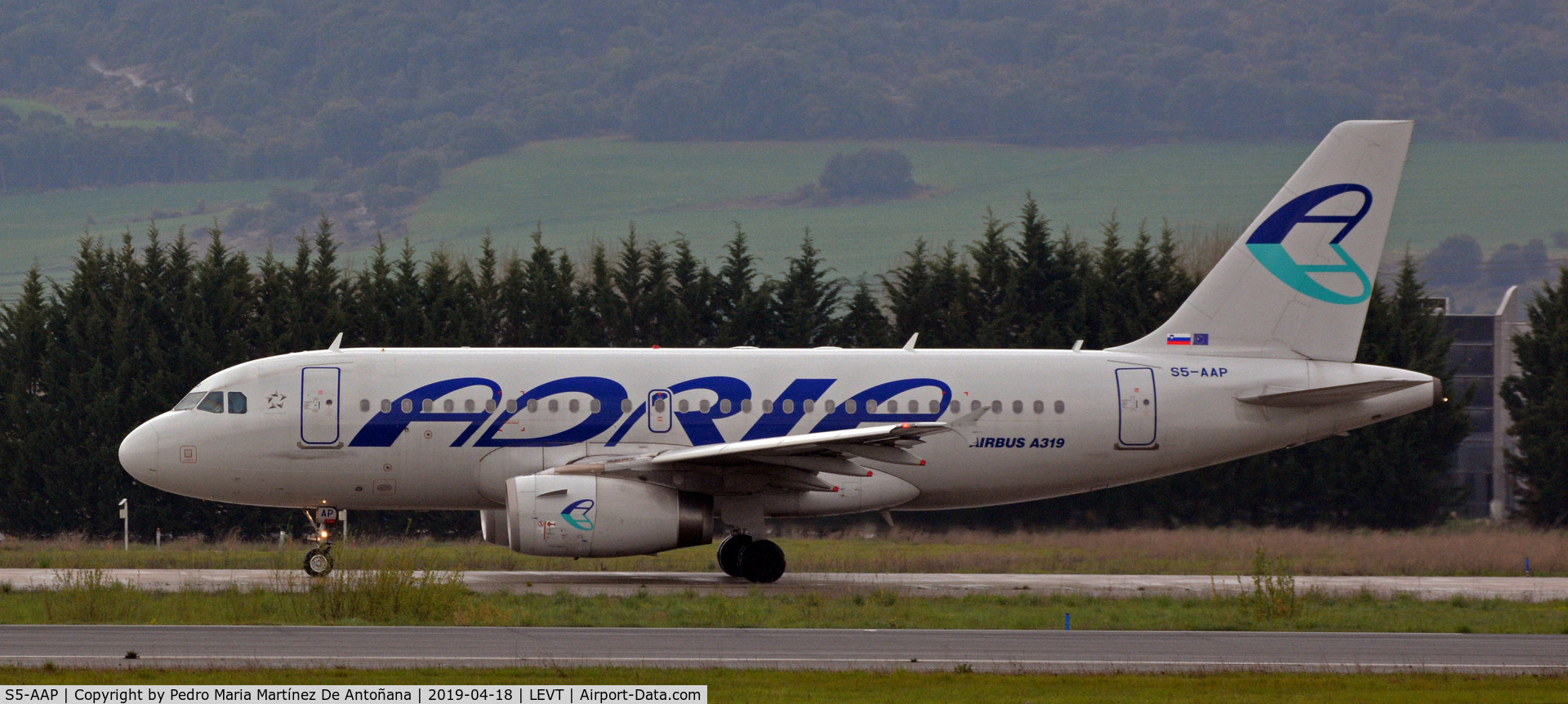 S5-AAP, 2010 Airbus A319-132 C/N 4282, Foronda - Vitoria-Gasteiz - Euskadi - España