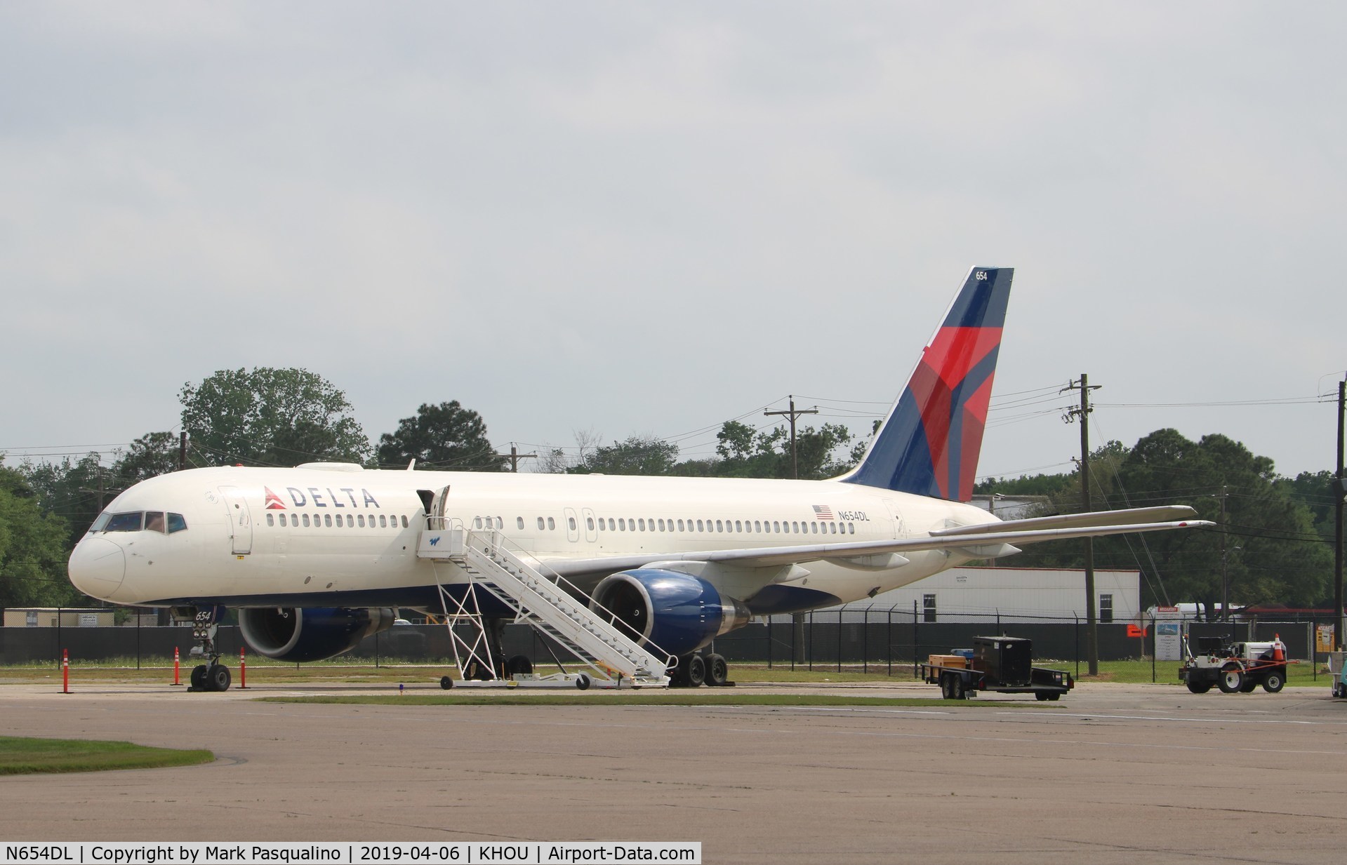 N654DL, 1990 Boeing 757-232 C/N 24394, Boeing 757-232