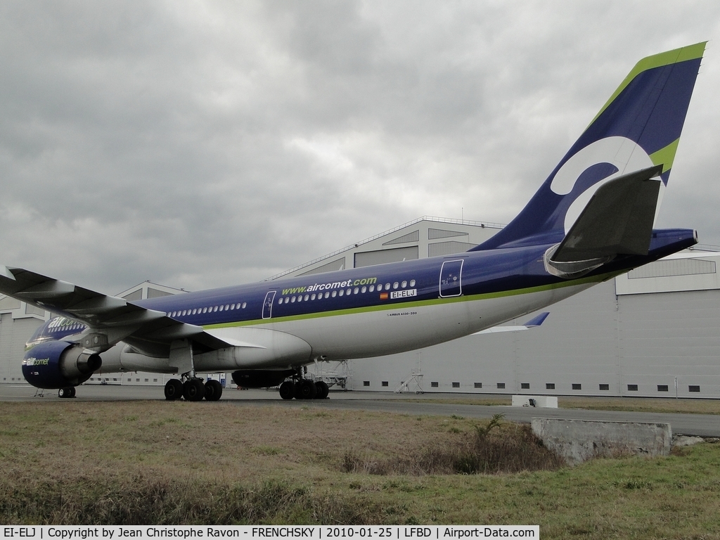 EI-ELJ, 2008 Airbus A330-223 C/N 962, Air Comet (Amentum Capital) rg 12/30/09 stored BOD, now stored LDE 10/20/18