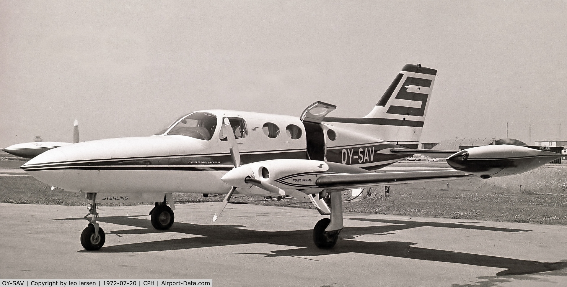 OY-SAV, 1971 Cessna 402B Businessliner C/N 402B0201, Copenhagen 20.7.1972