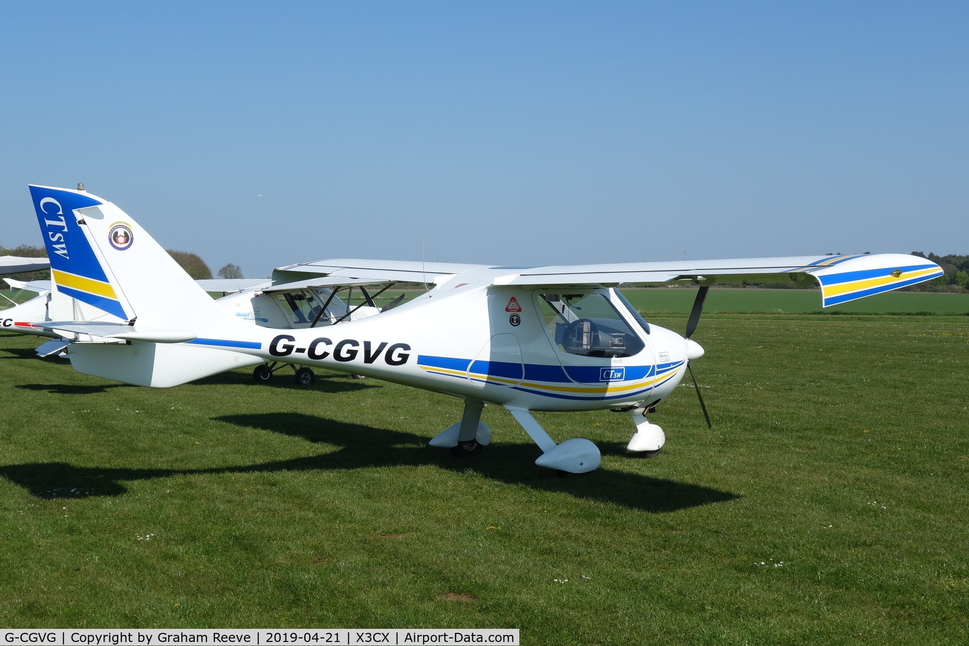 G-CGVG, 2011 Flight Design CTSW C/N 8575, Parked at Northrepps.