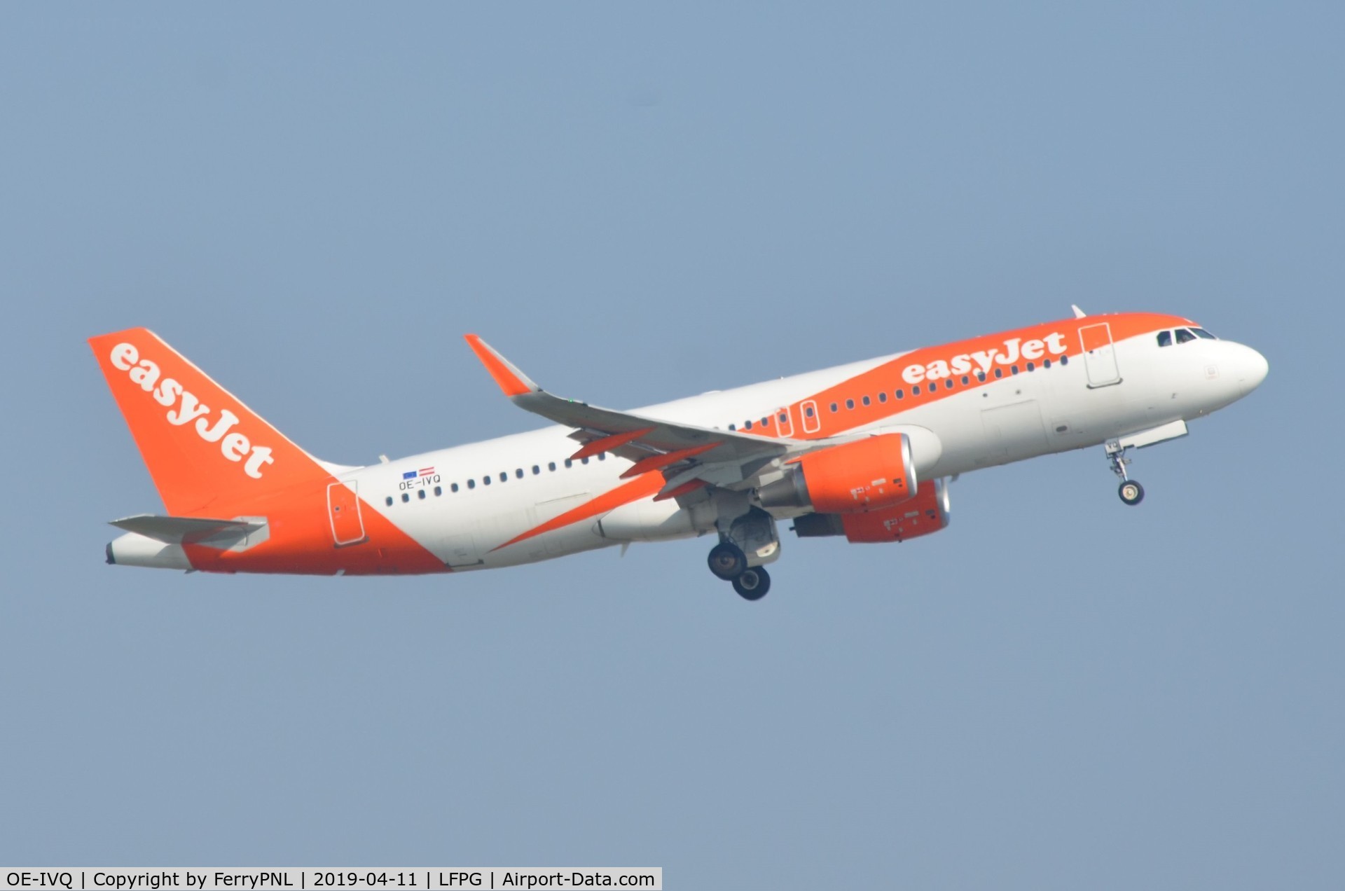 OE-IVQ, 2016 Airbus A320-214 C/N 7228, Easyjet A320 lifting-off