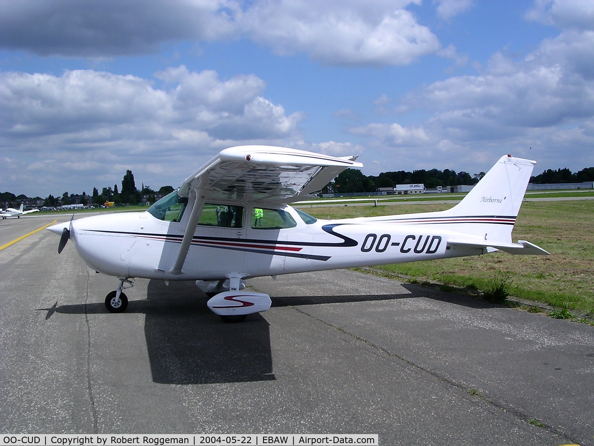 OO-CUD, Cessna 172N C/N 17270426, STAMPE FLY II.