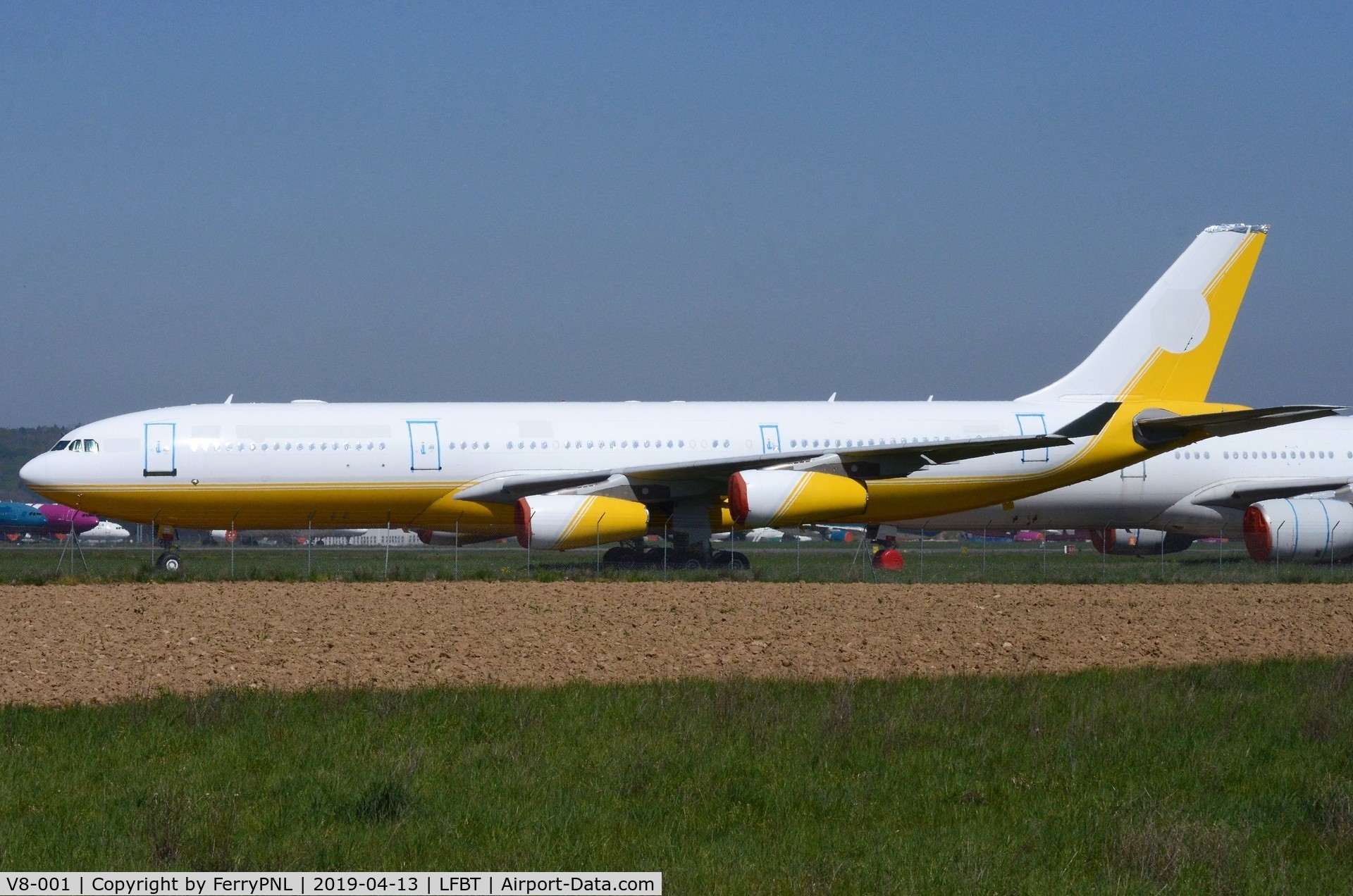V8-001, 1994 Airbus A340-212 C/N 046, A342 VIP stored in LDE