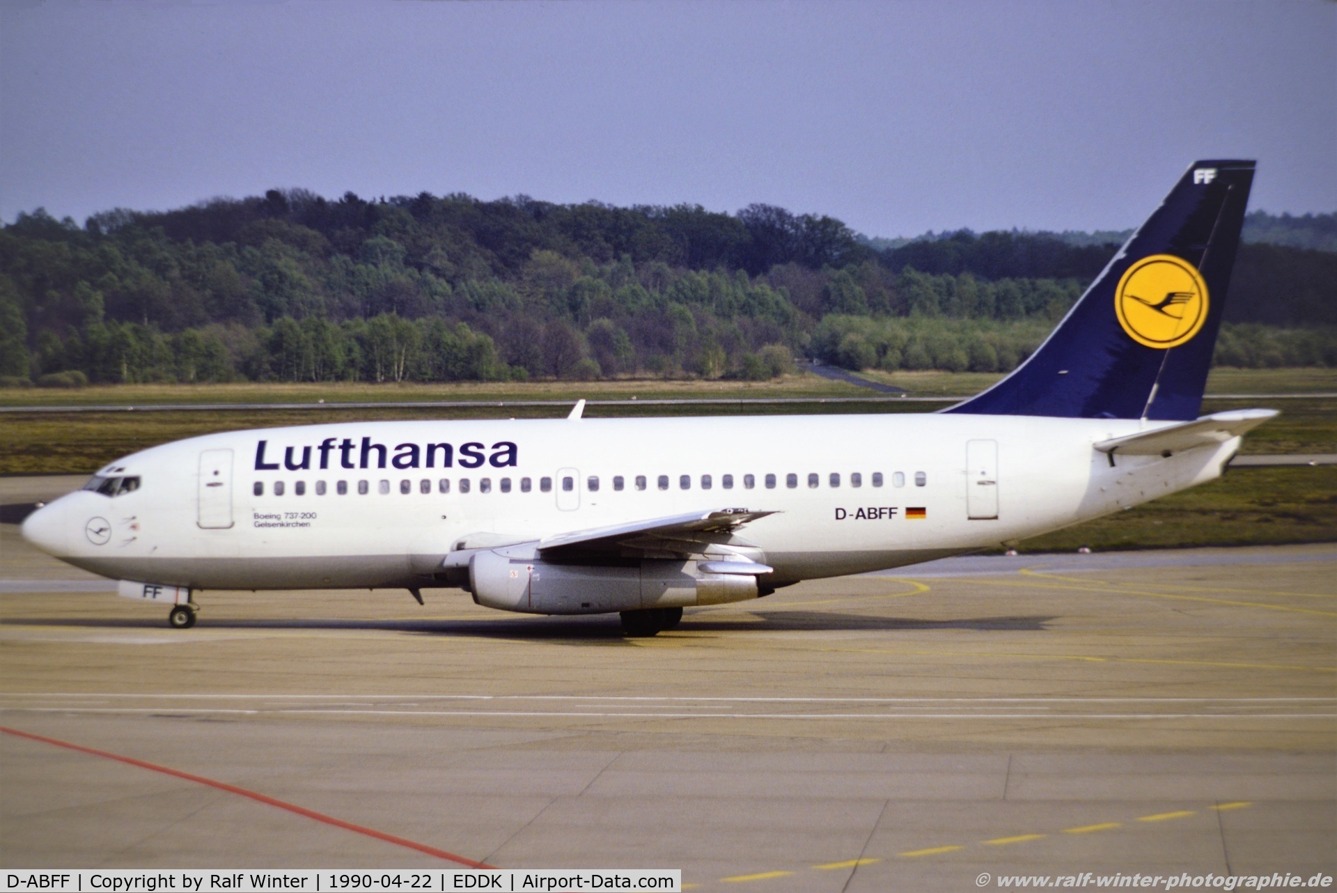 D-ABFF, 1980 Boeing 737-230 C/N 22117, Boeing 737-230 - LH DLH Lufthansa 'Gelsenkirchen' ex. N1786B - 22117 - D-ABFF - 22.04.1990 - CGN