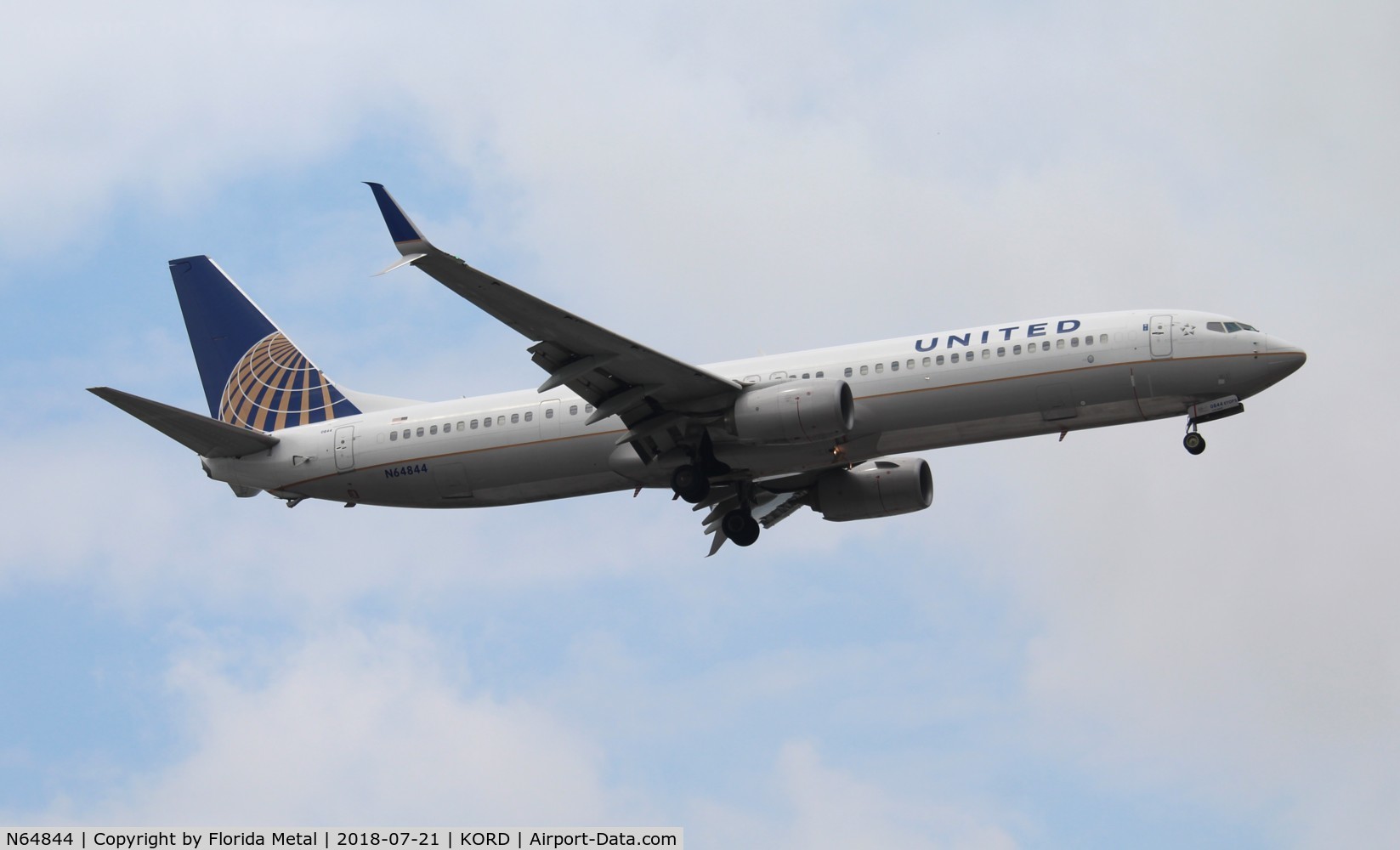 N64844, 2015 Boeing 737-900/ER C/N 42184, United