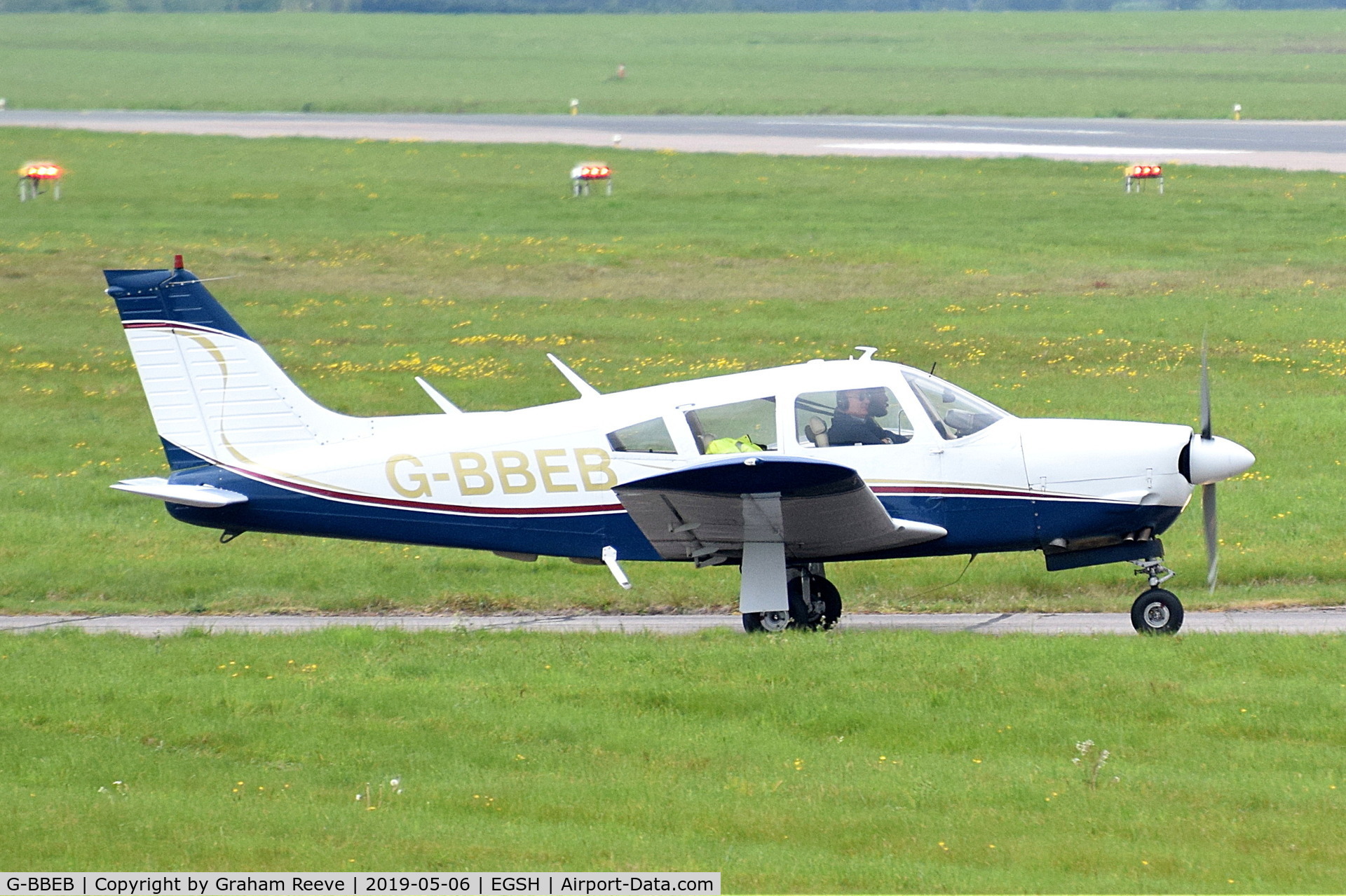 G-BBEB, 1973 Piper PA-28R-200-2 Cherokee Arrow II C/N 28R-7335292, Departing from Norwich.
