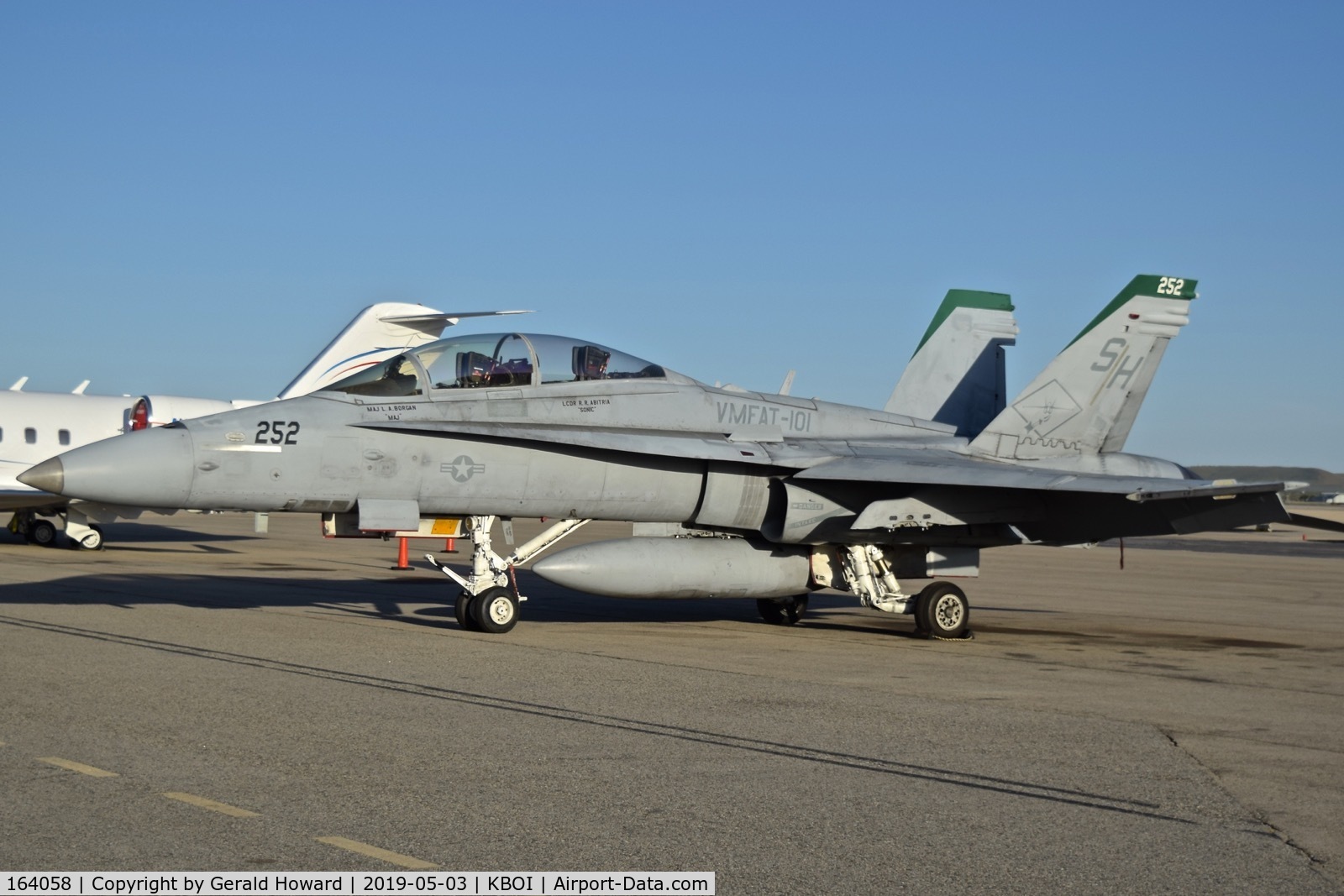 164058, 1990 McDonnell Douglas F/A-18D Hornet C/N 0948/D058, SH-252 from VMFAT-101 